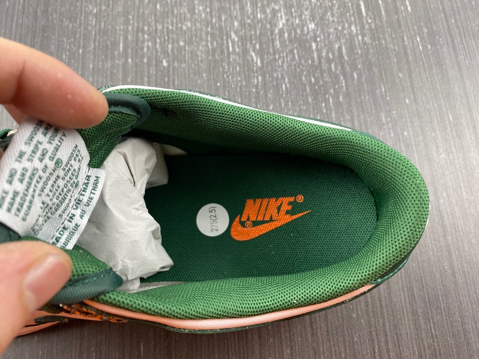 NIKE DUNK LOW Ch**me He**ts Matty Boy Sex records DD1391-101