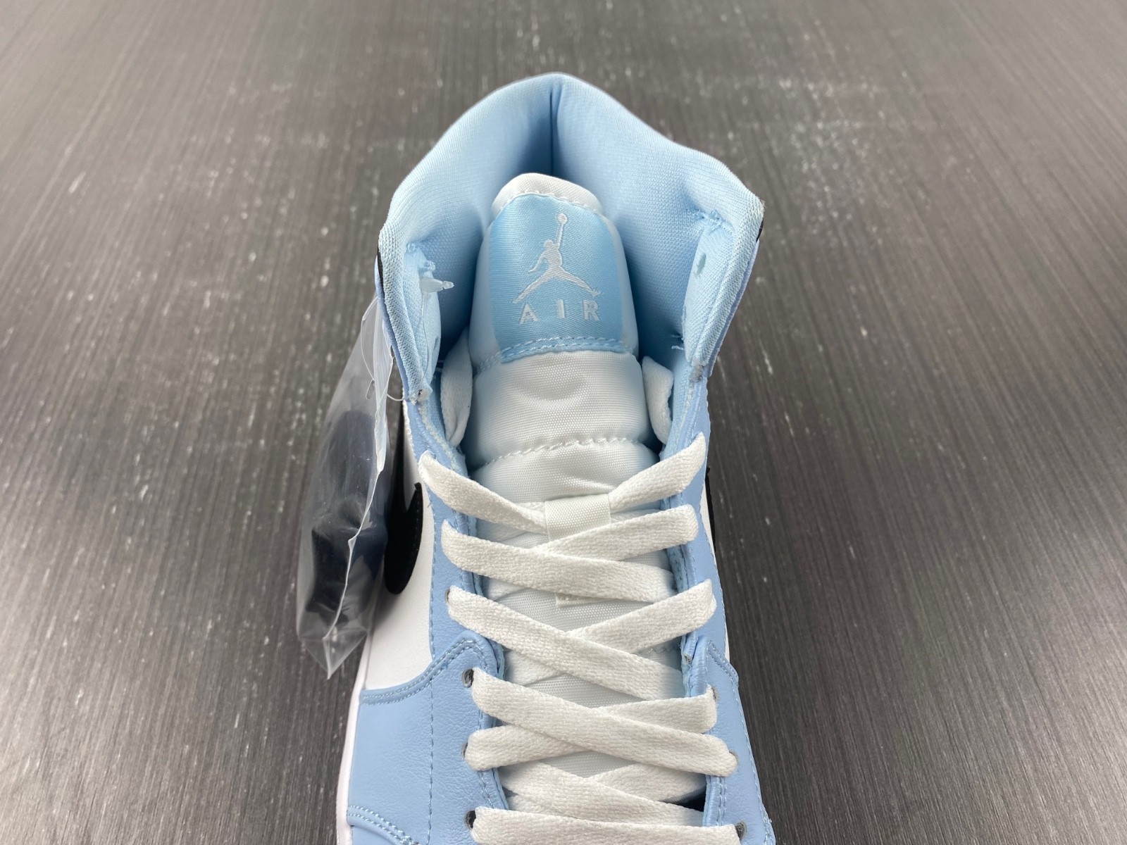 Air Jordan 1 Mid Ice Blue (GS) - 555112-401