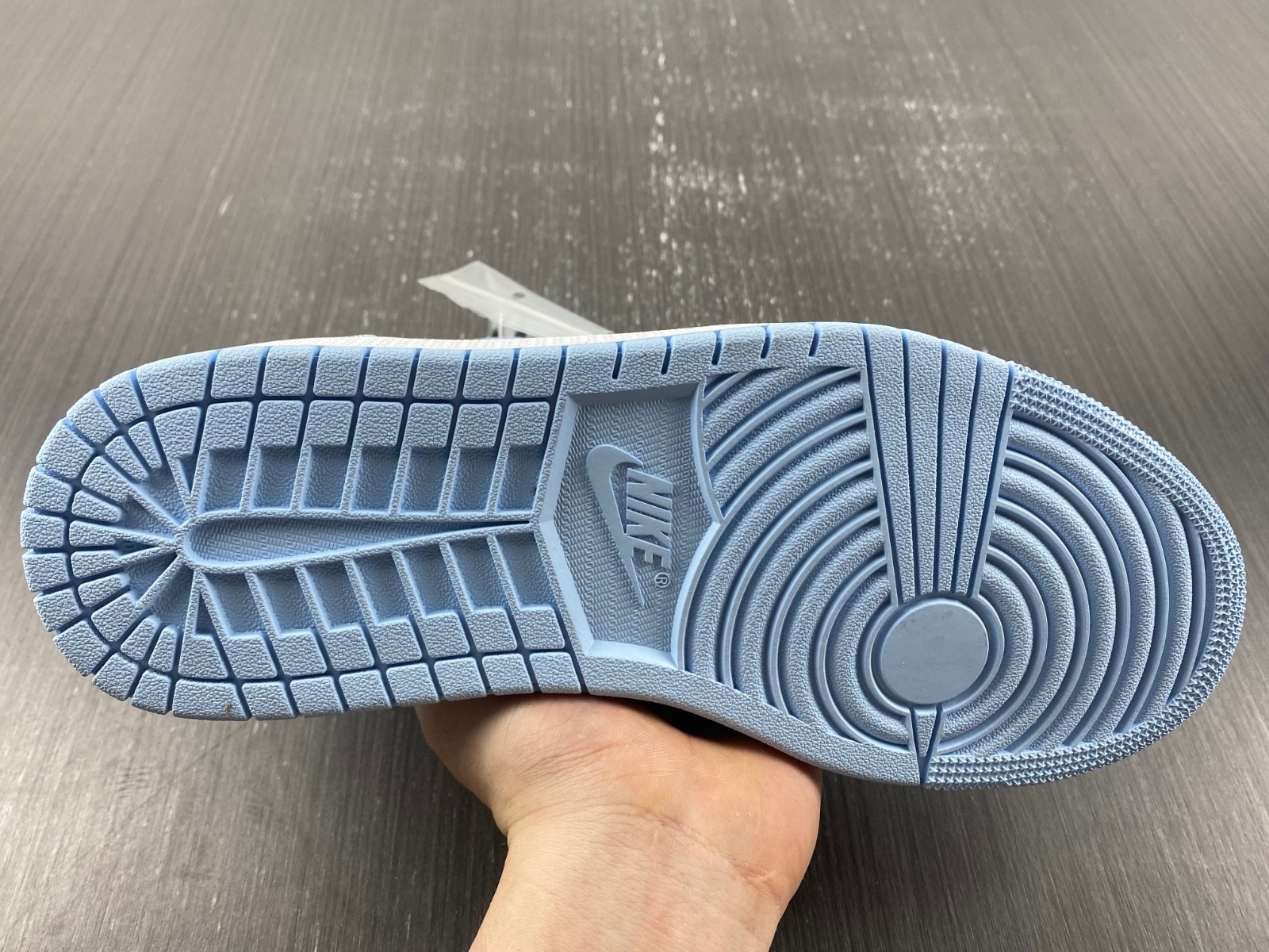 Air Jordan 1 Mid Ice Blue (GS) - 555112-401