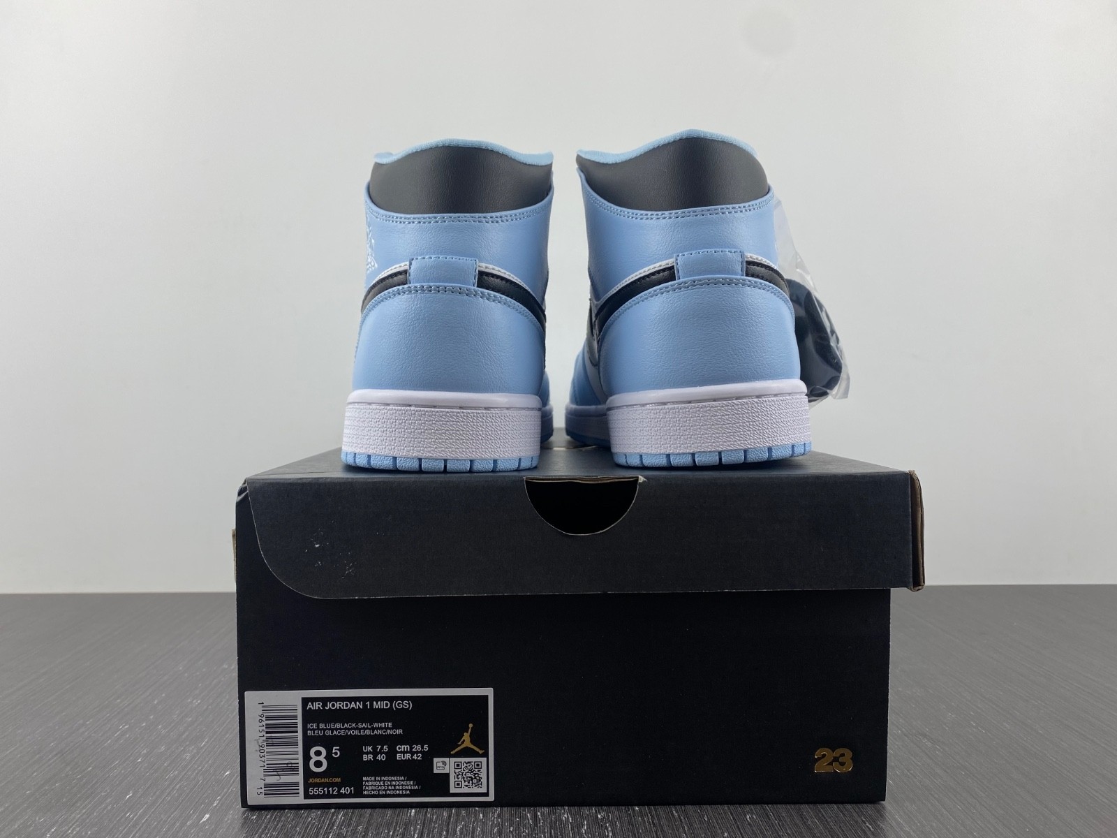 Air Jordan 1 Mid Ice Blue (GS) - 555112-401