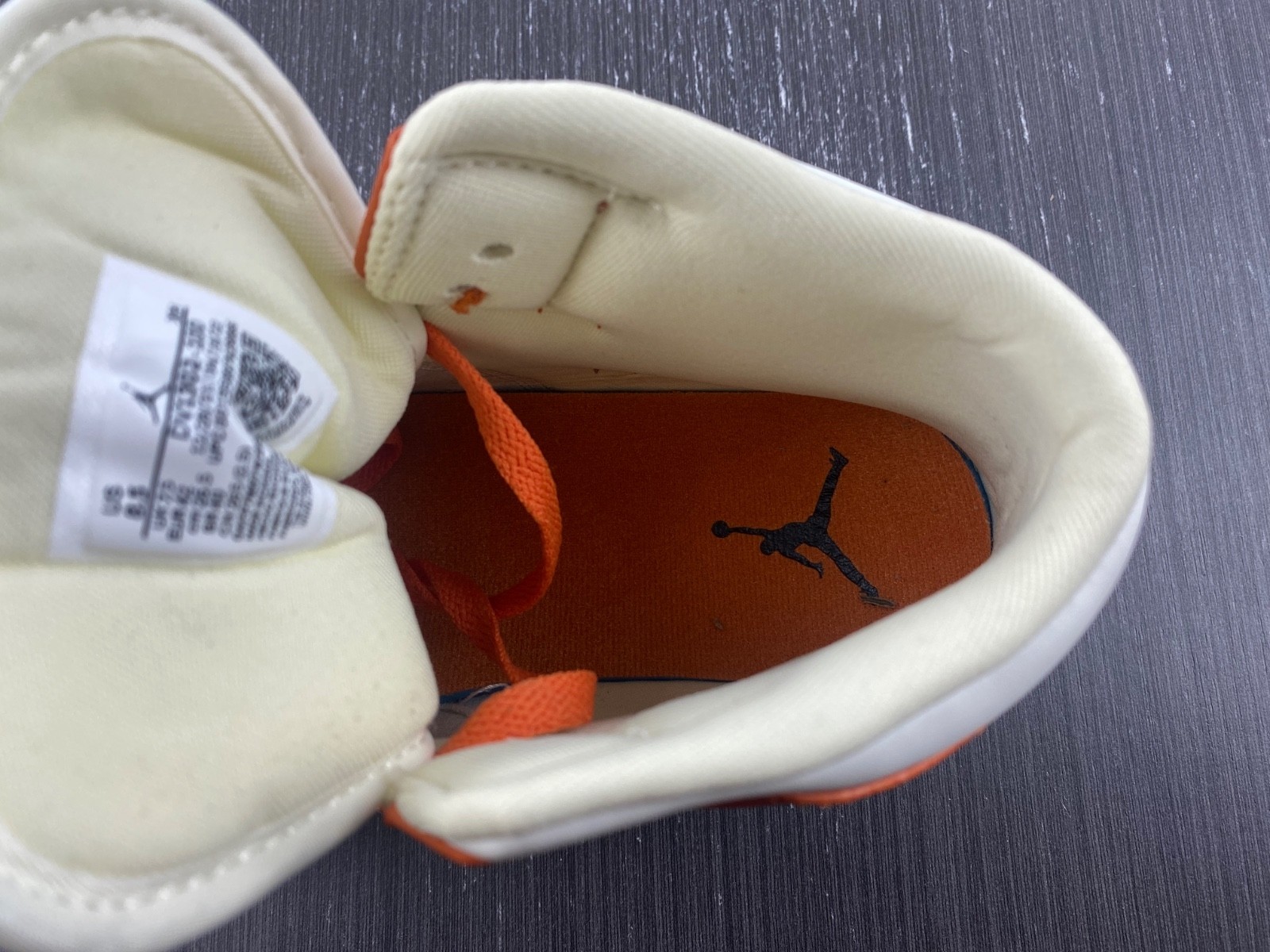 Air Jordan 1 Mid "Sport Spice" DV1302-100