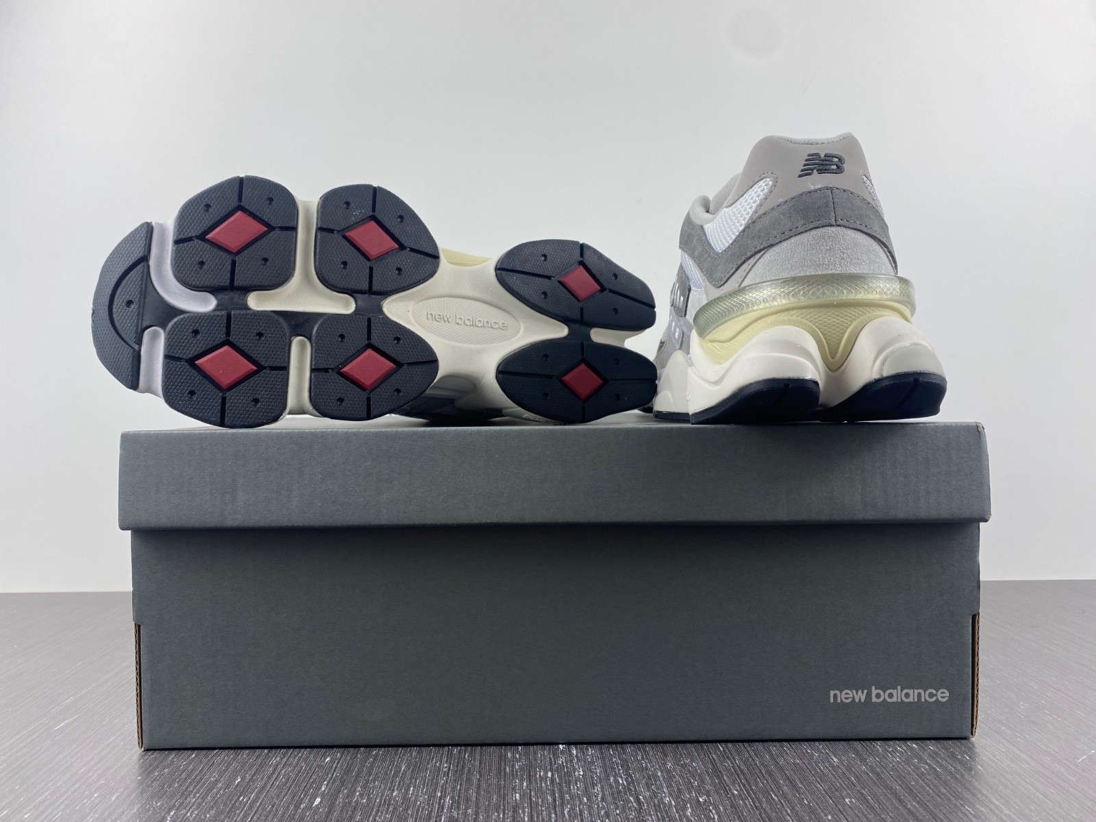 NEW BALANCE  Rain Cloud Grey - U9060GRY
