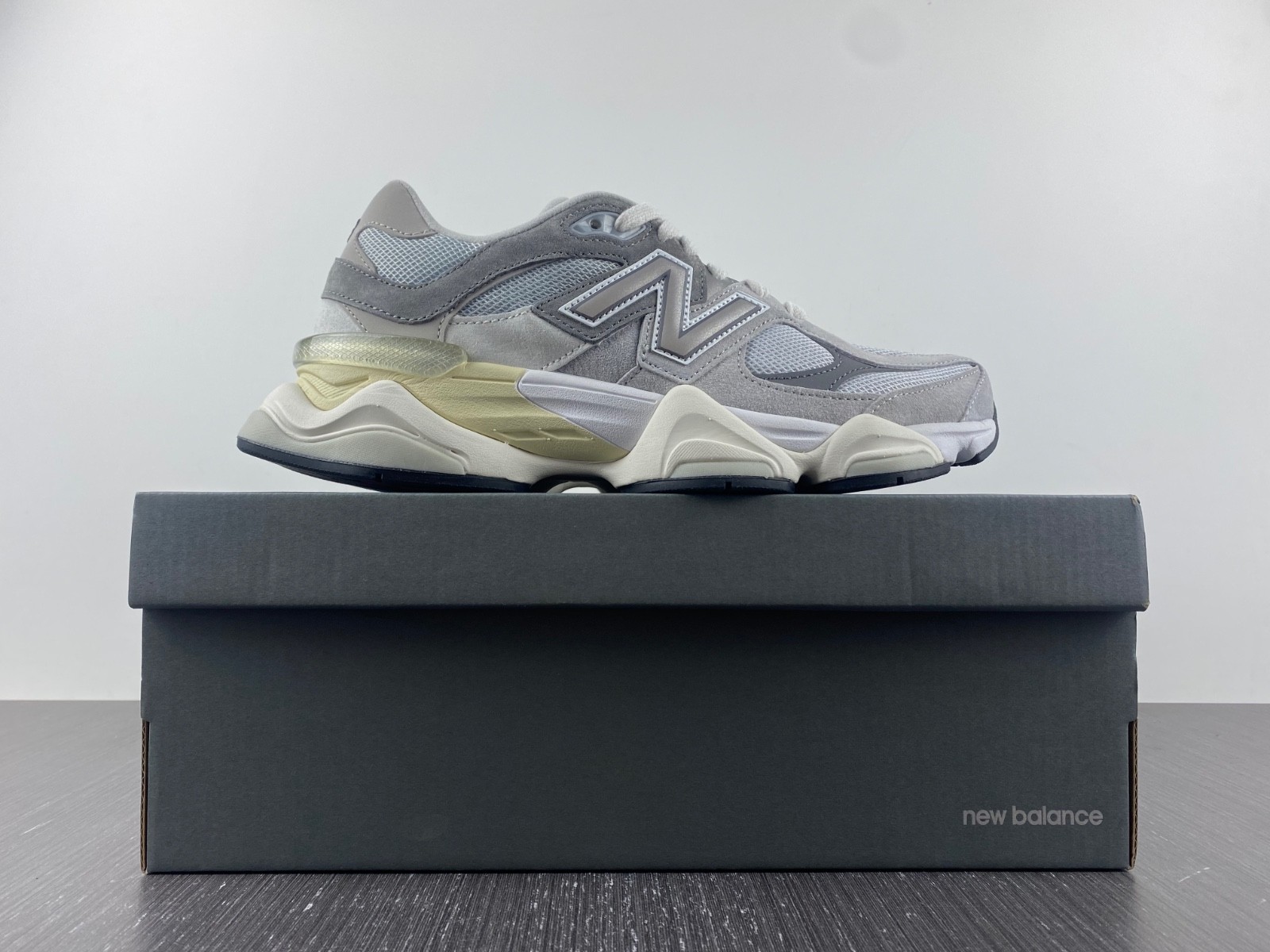 NEW BALANCE  Rain Cloud Grey - U9060GRY