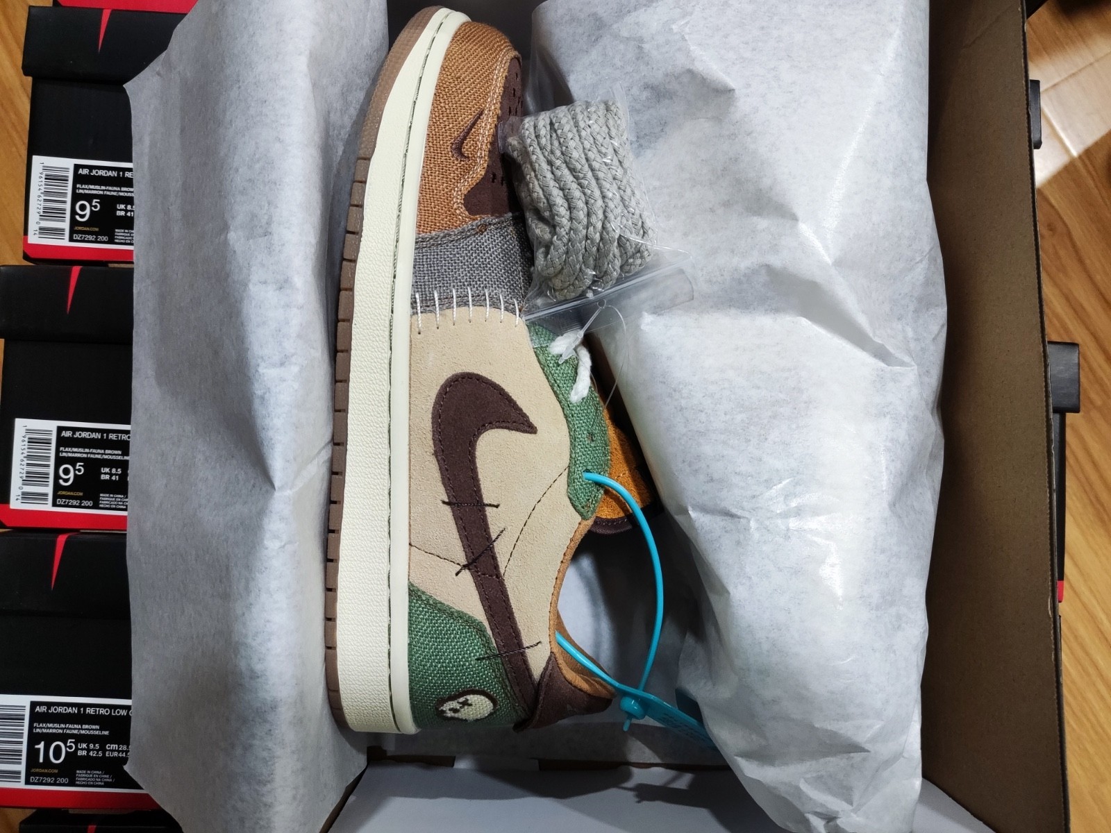 Air Jordan 1 Retro Low OG Zion Williamson Voodoo DZ7292-200