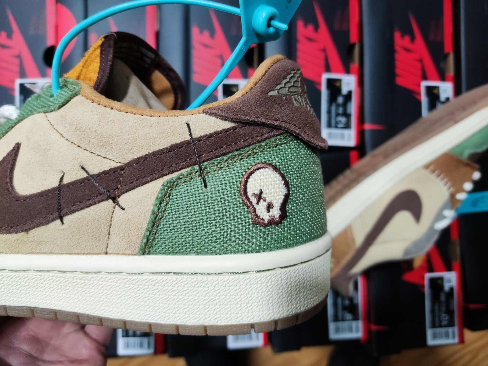 Air Jordan 1 Retro Low OG Zion Williamson Voodoo DZ7292-200