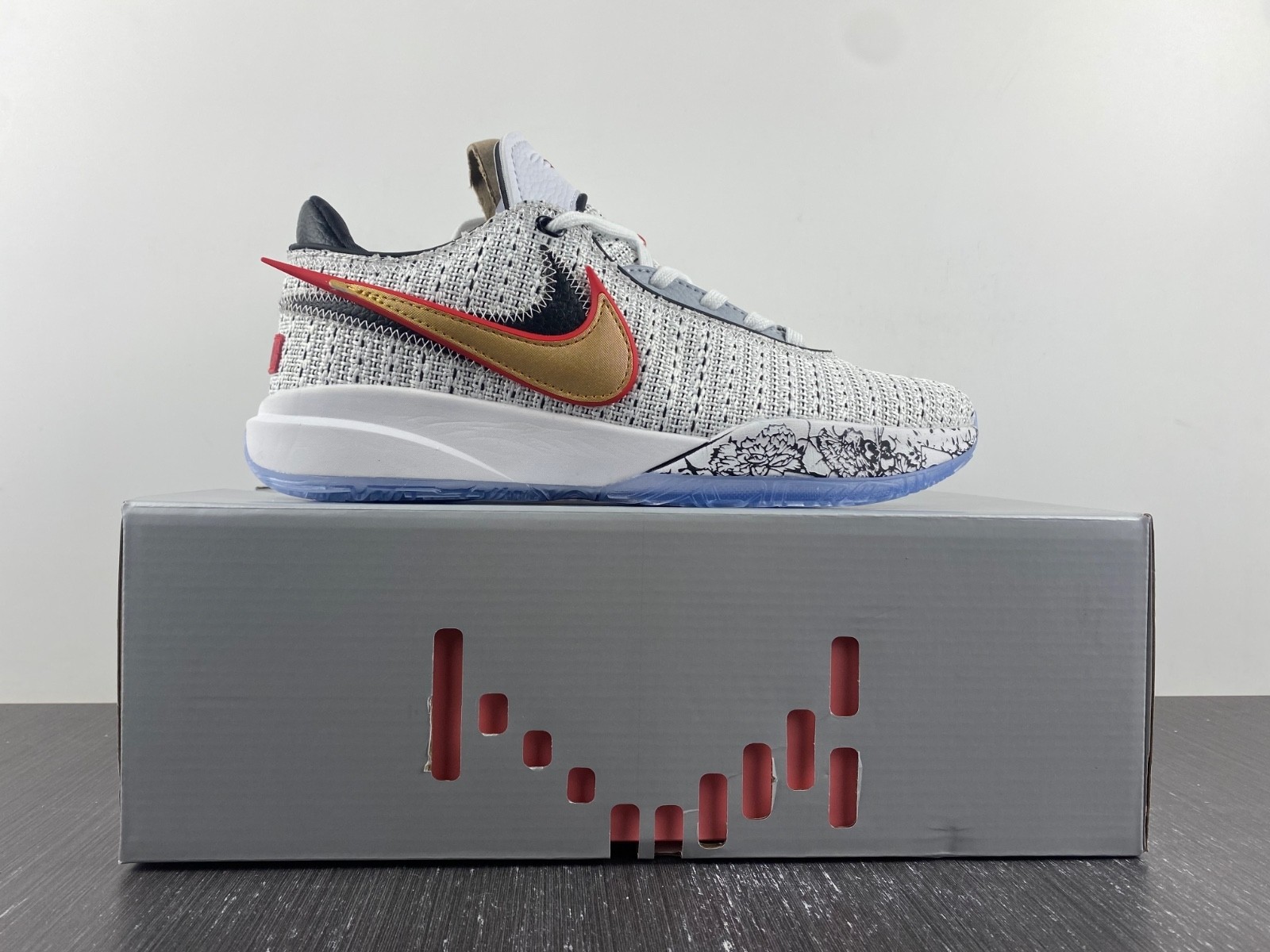 Nike LeBron 20 “The Debut” DJ5423-100
