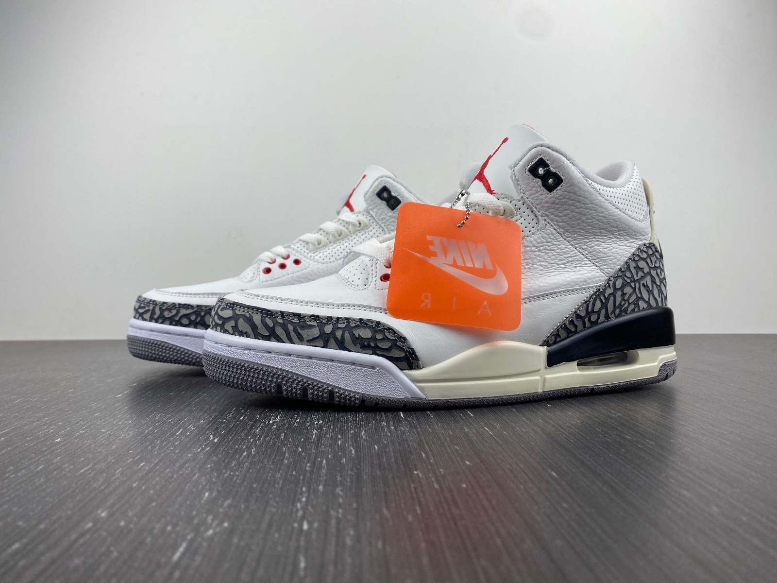 Air Jordan 3 "White Cement" Re-Imagined DN3707-100 ( 2023 )