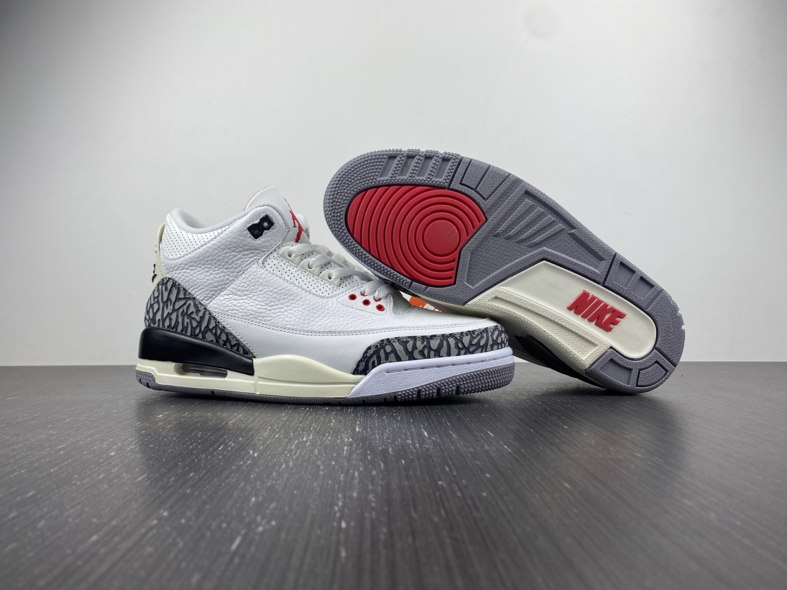 Air Jordan 3 "White Cement" Re-Imagined DN3707-100 ( 2023 )