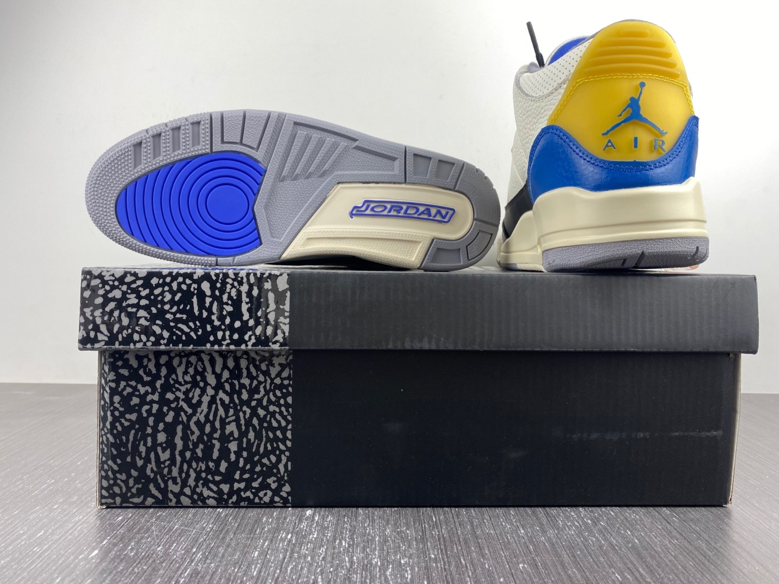Air Jordan 3 Retro Racer Blue - 398614-145