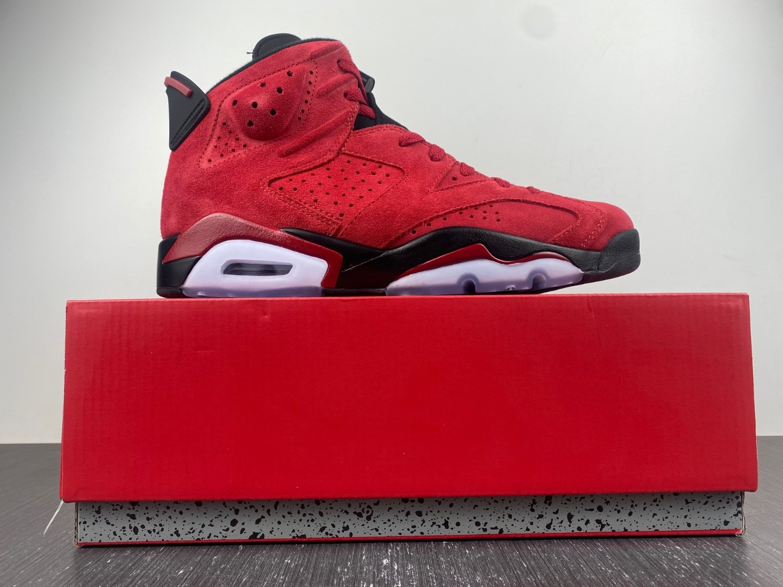Air Jordan 6 Toro Varsity Red CT8529-600