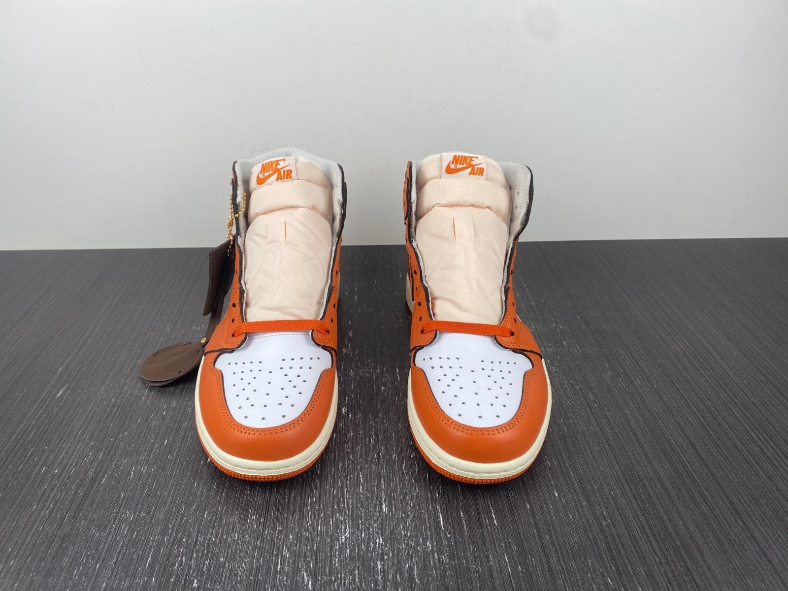 Air Jordan 1 Retro High OG Starfish (W) - DO9369-101