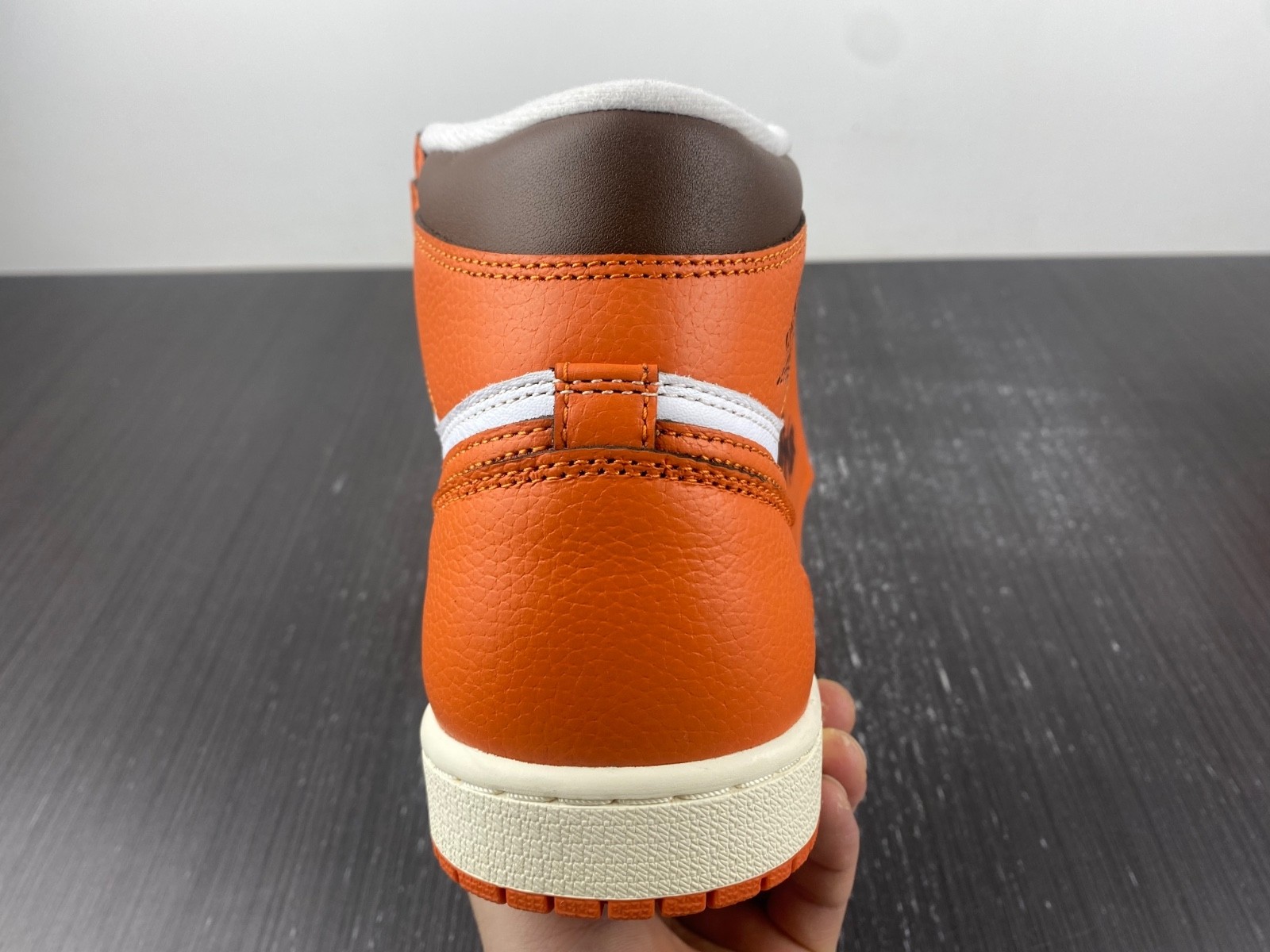 Air Jordan 1 Retro High OG Starfish (W) - DO9369-101