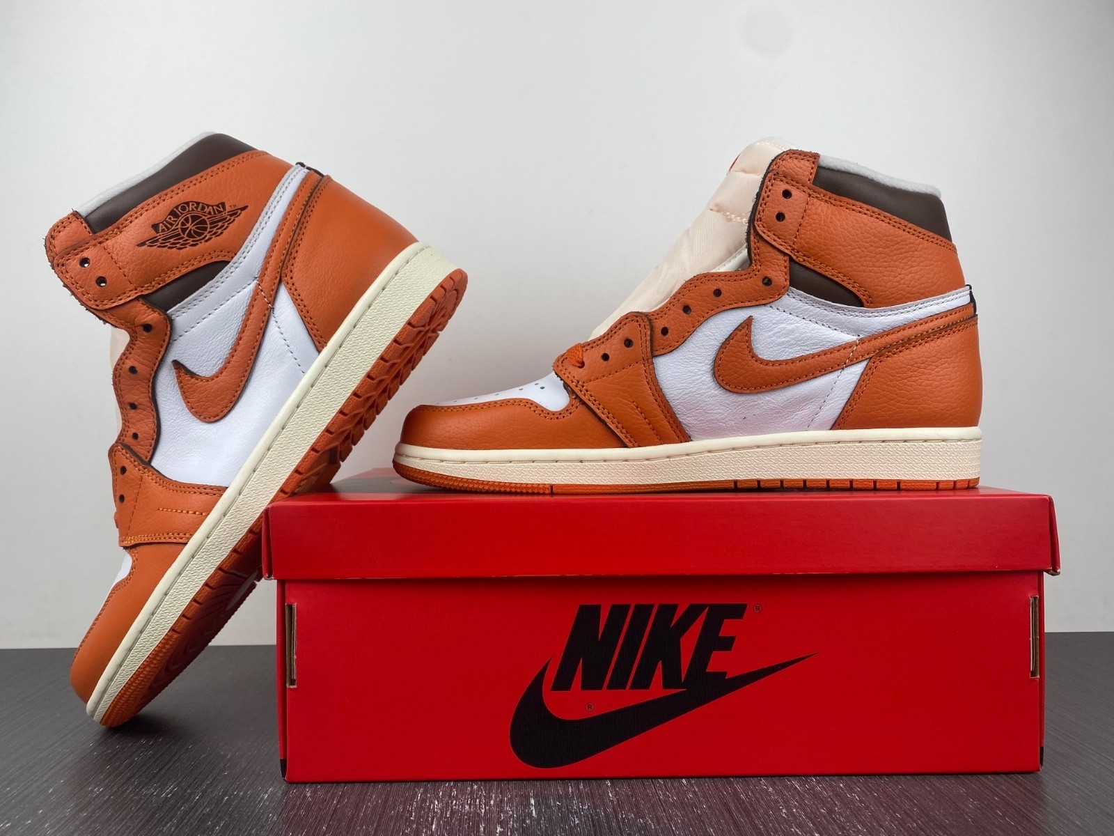 Air Jordan 1 Retro High OG Starfish (W) - DO9369-101