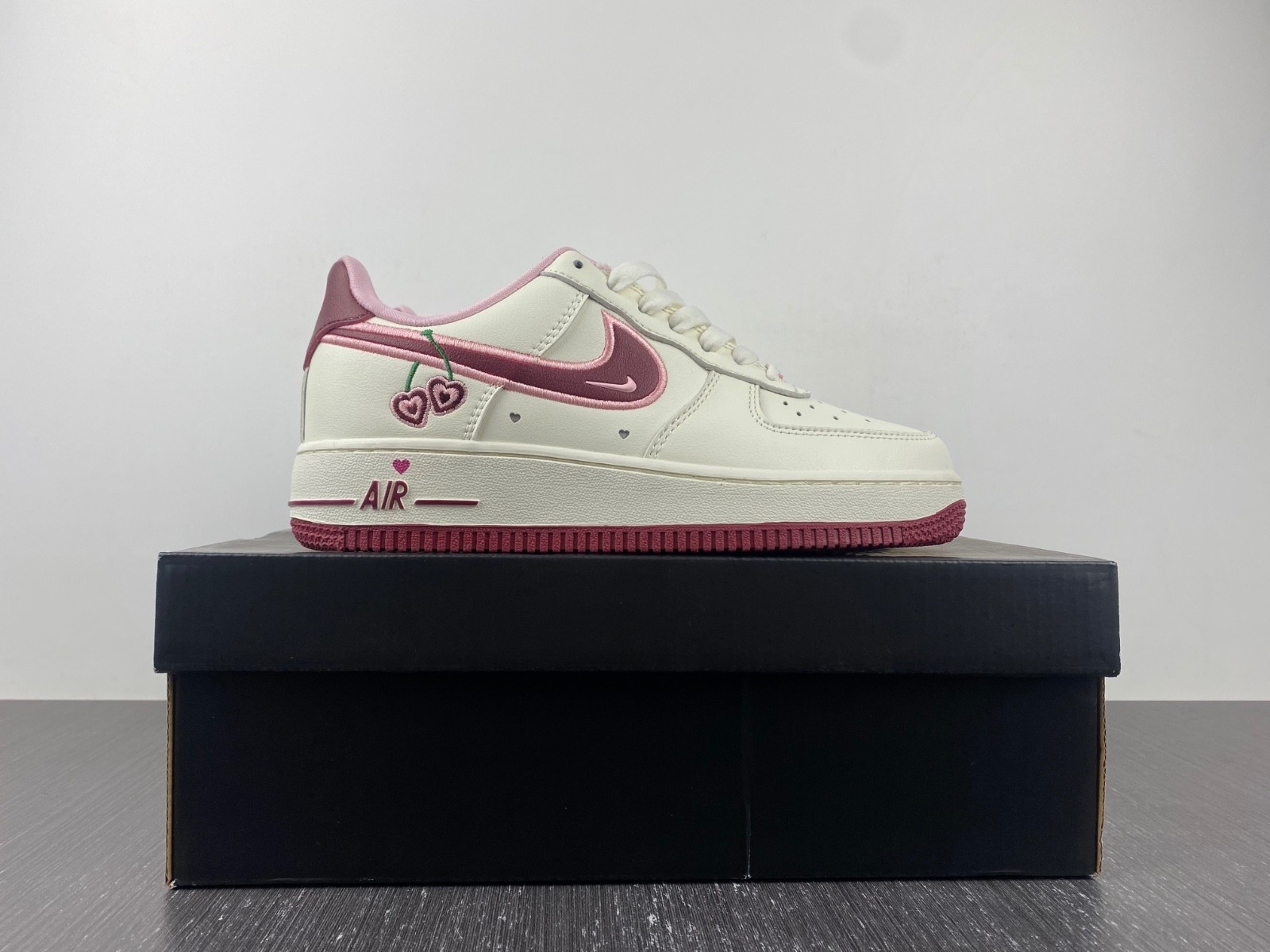 Nike Air Force 1 Low Valentine