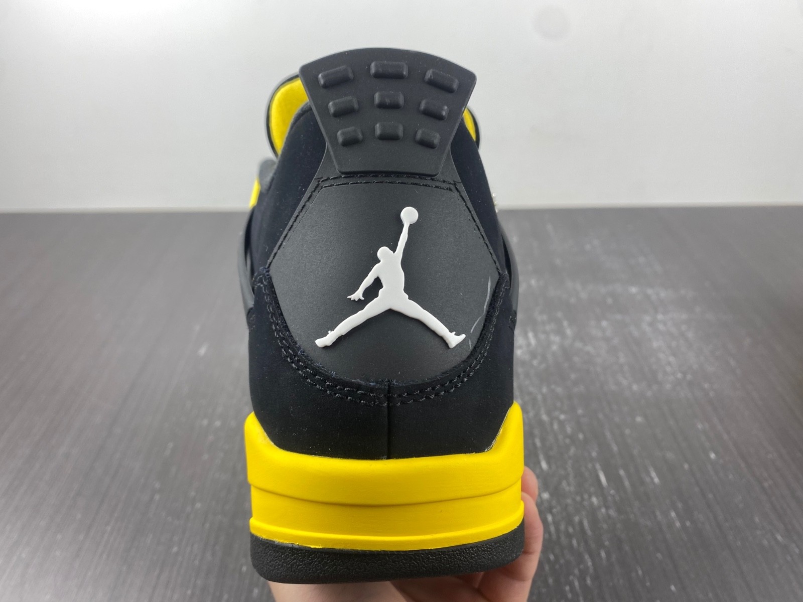 Air Jordan 4 Thunder 2023 DH6927-017