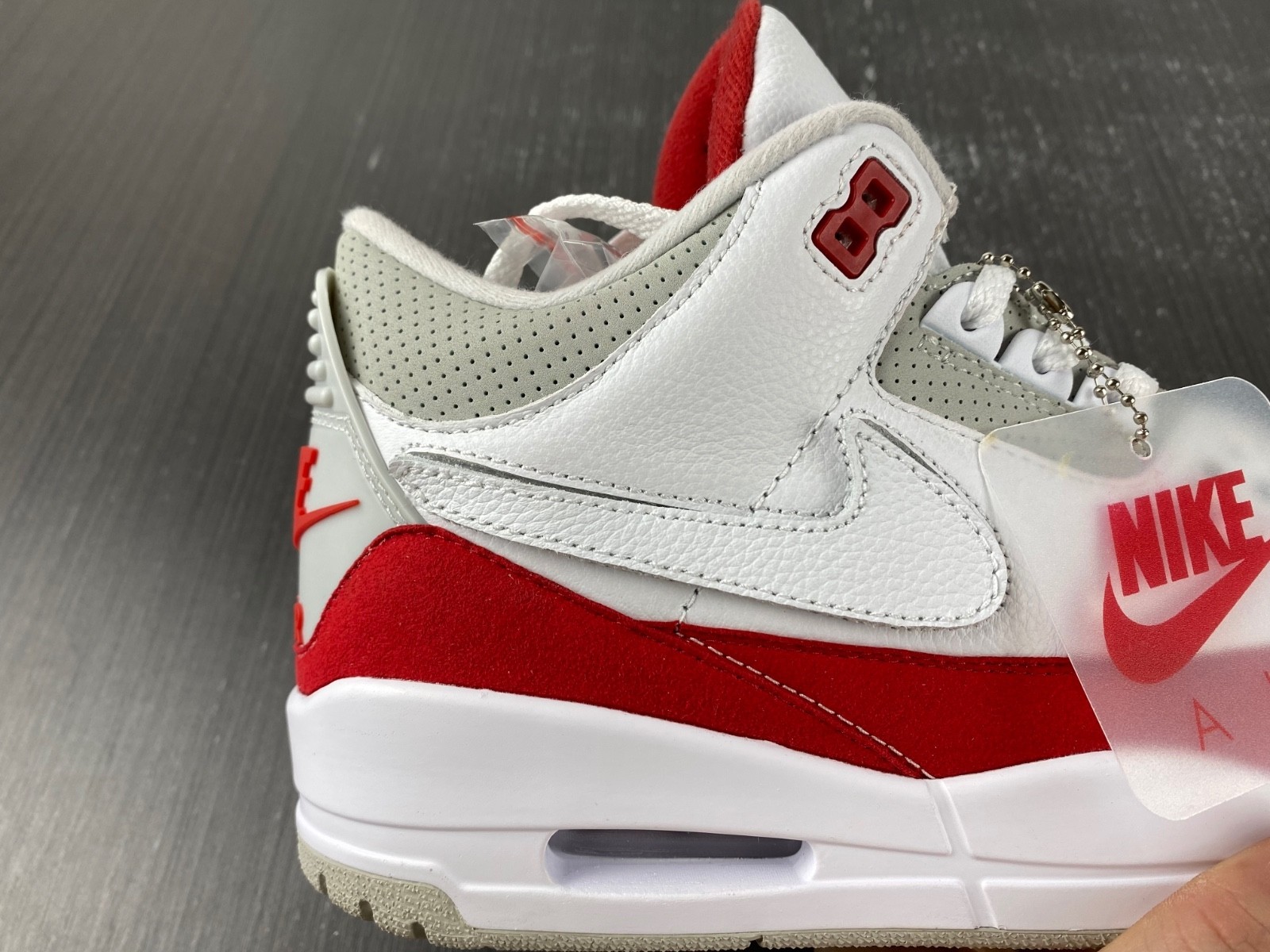 Air Jordan 3 Retro Tinker White University Red - CJ0939-100