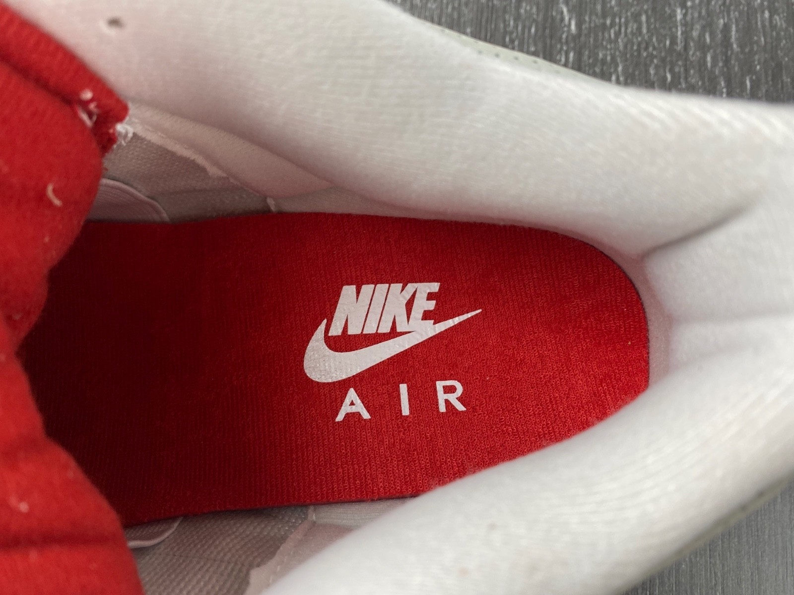 Air Jordan 3 Retro Tinker White University Red - CJ0939-100