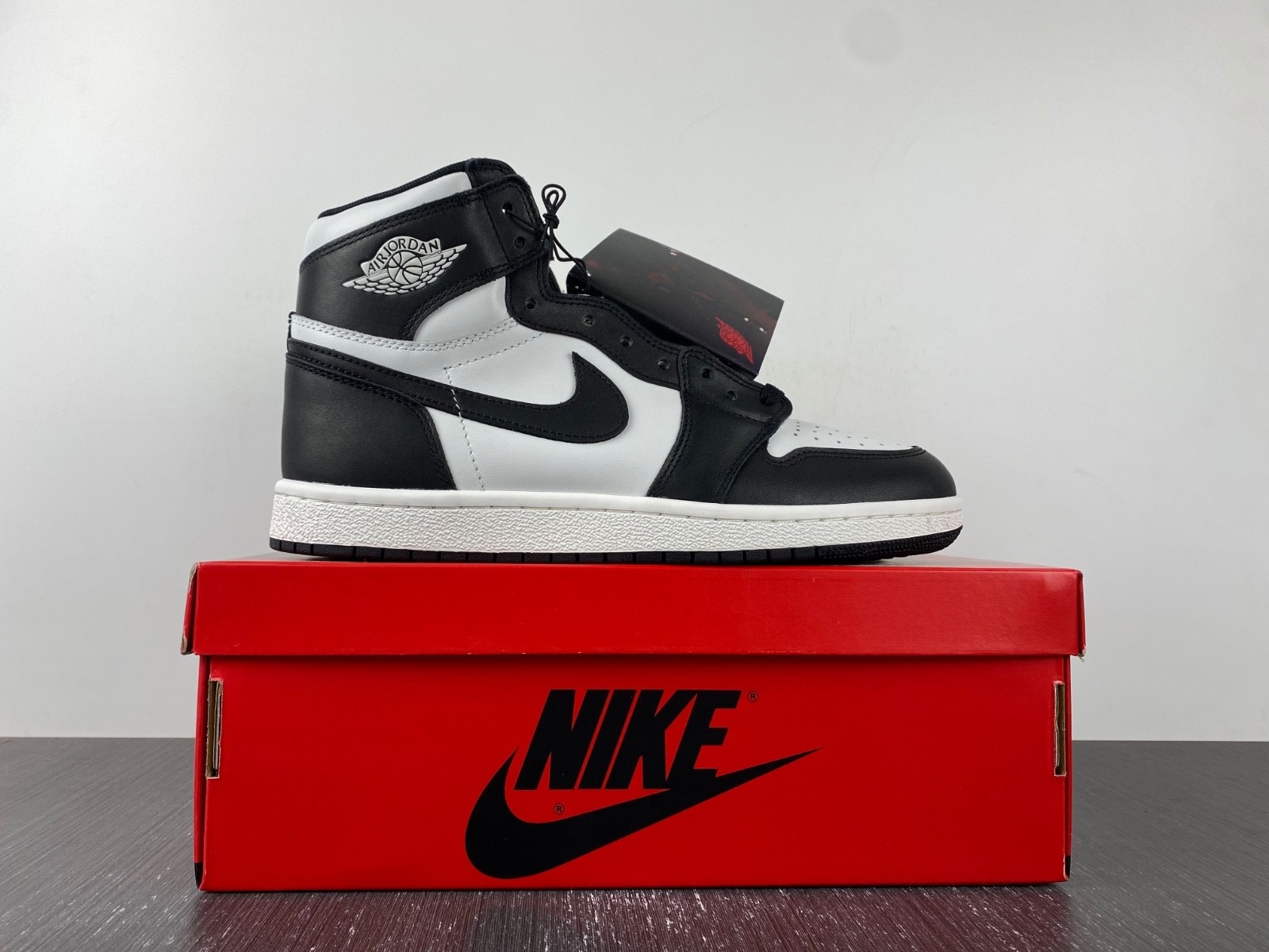 Air Jordan 1 Retro High 85 Black White BQ4422-001