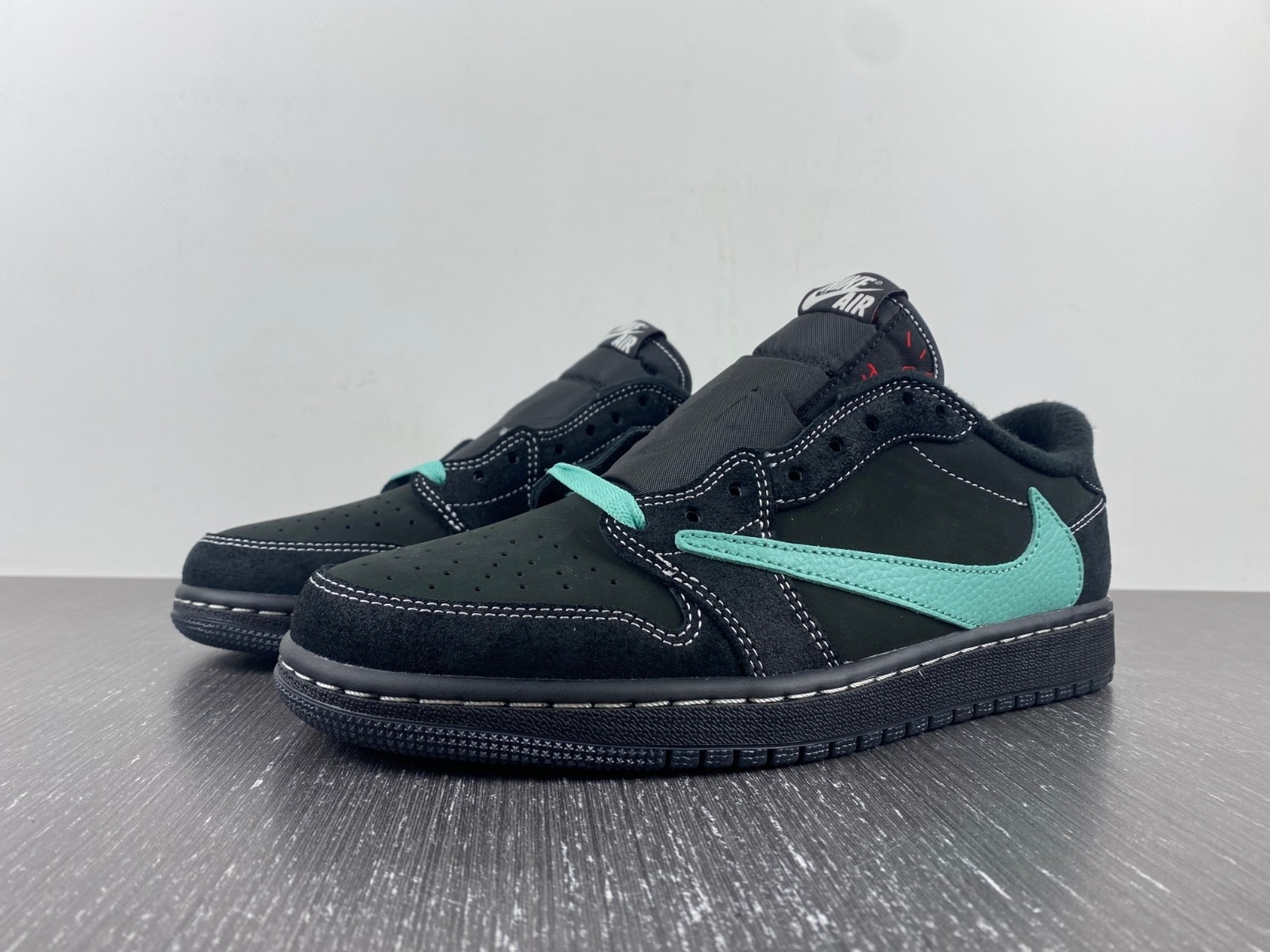 Travis Scott x Air Jordan 1 Low OG DM7866-311