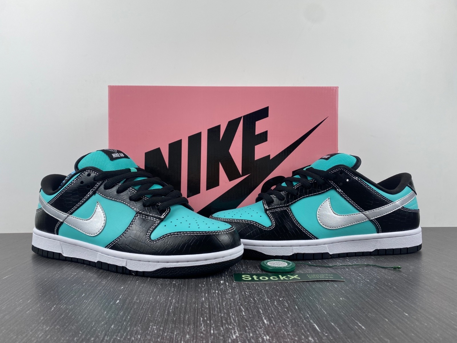 nike dunk sb Di*m*nd t*f*ny 304292-402