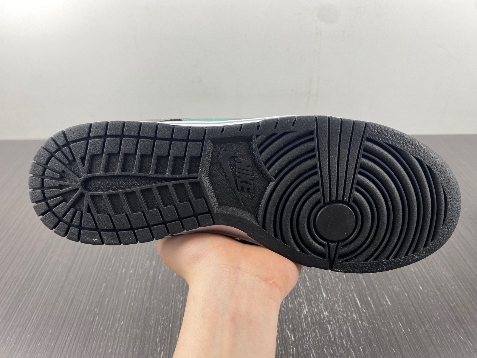 nike dunk sb Di*m*nd t*f*ny 304292-402