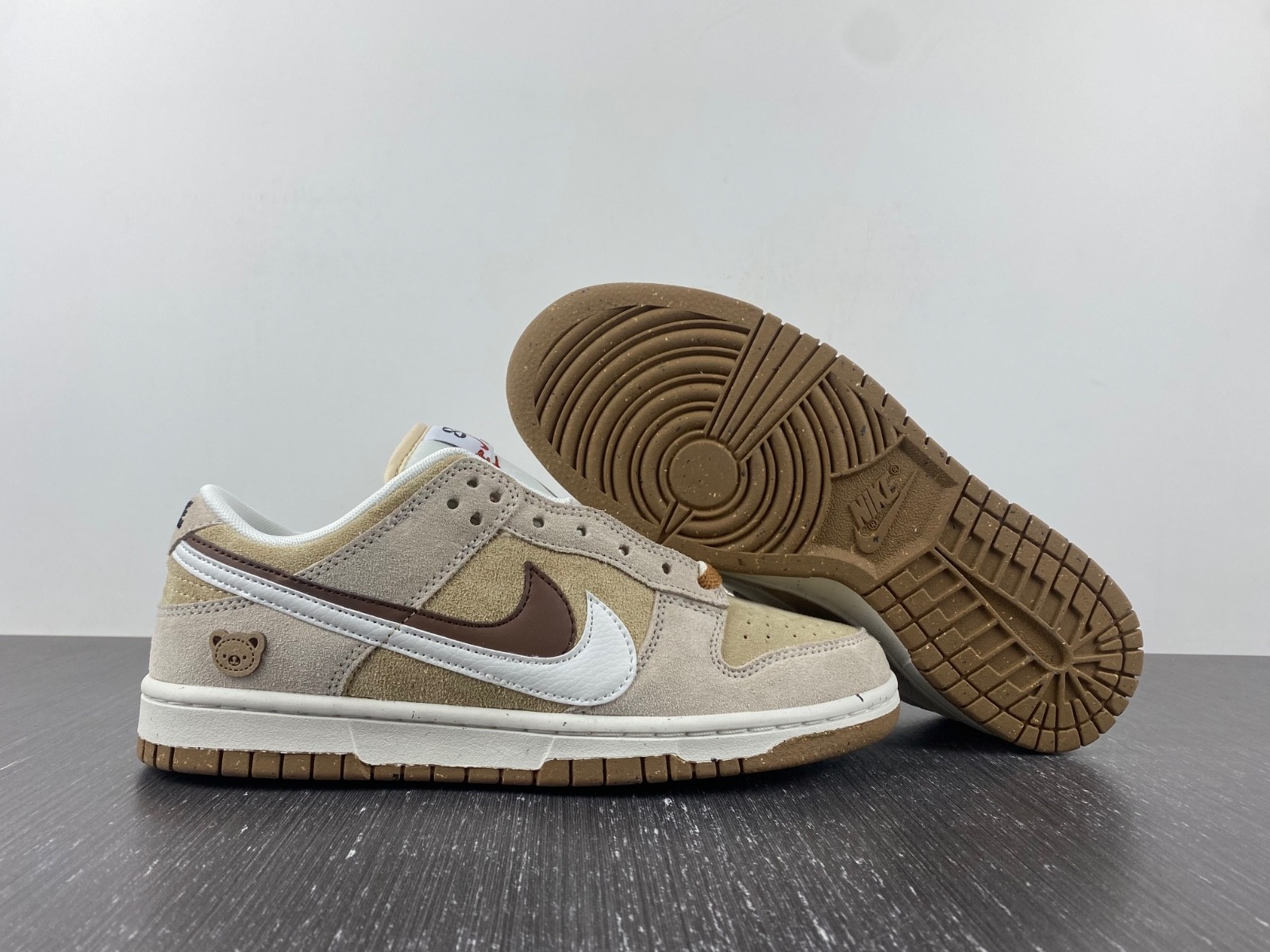 Nike Dunk Low Double Swoosh 85 DO9457-100-1