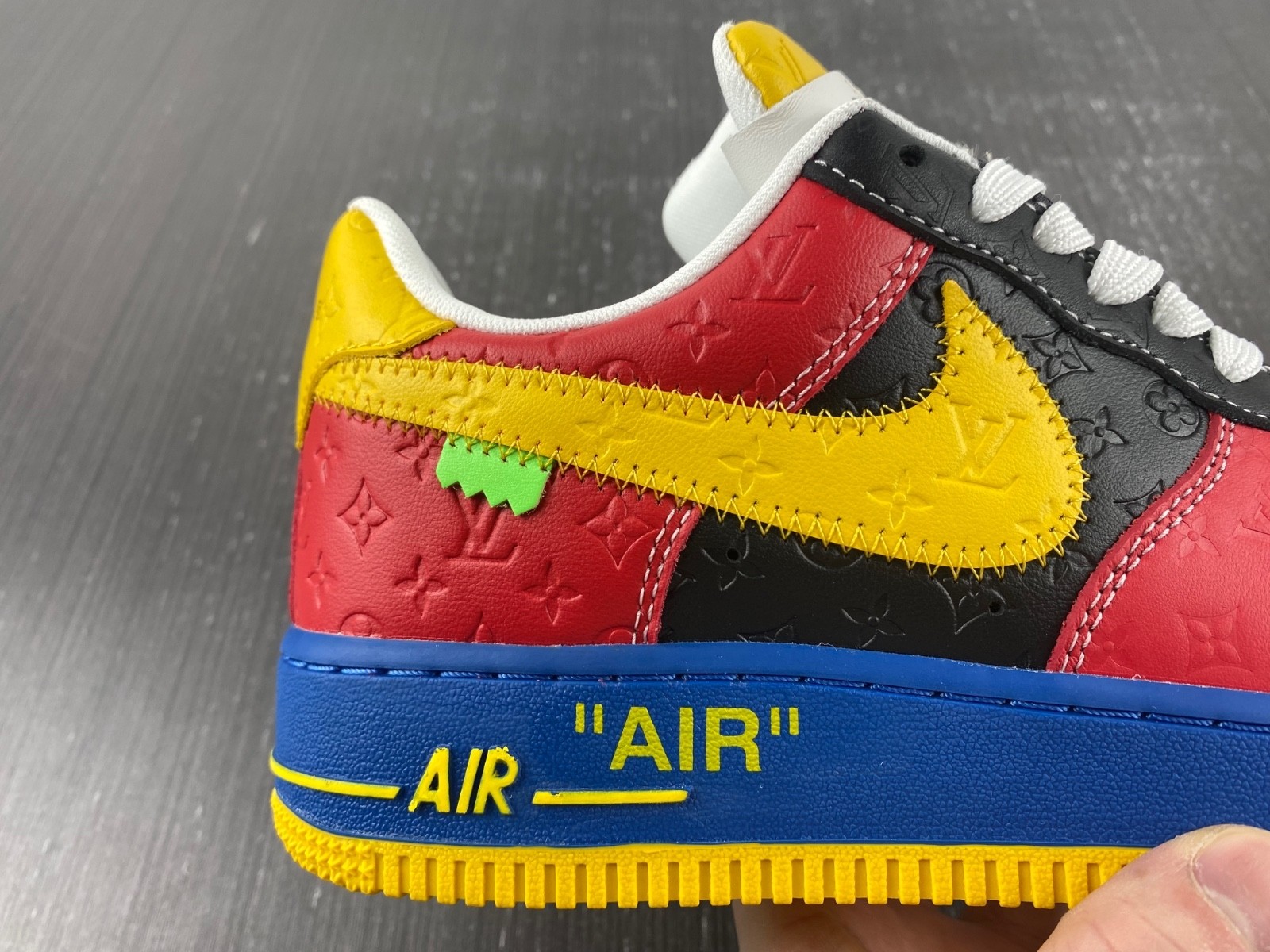 L0*isV*t0n x Nike Air Force LV G.31 MS0232