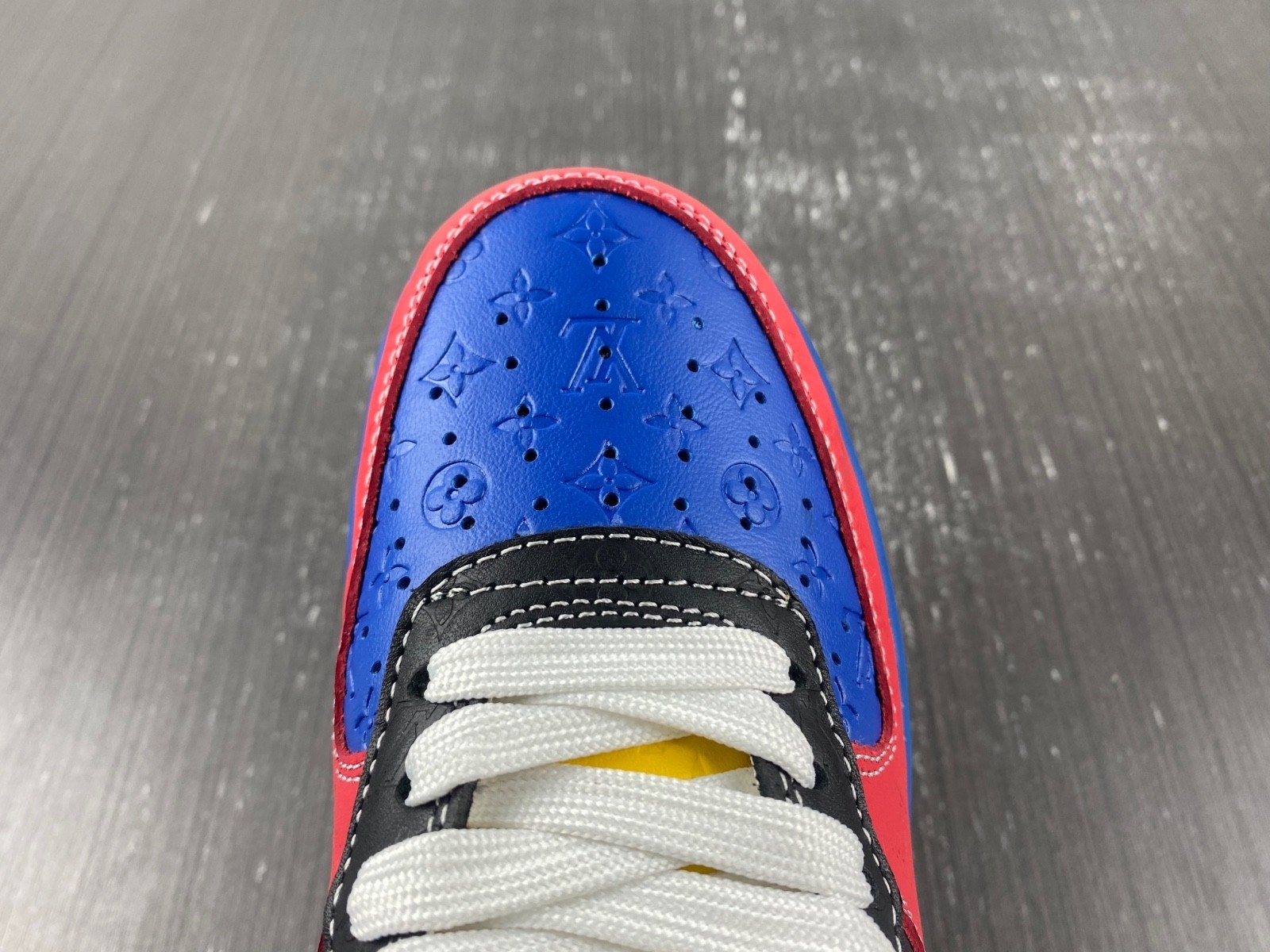 L0*isV*t0n x Nike Air Force LV G.31 MS0232