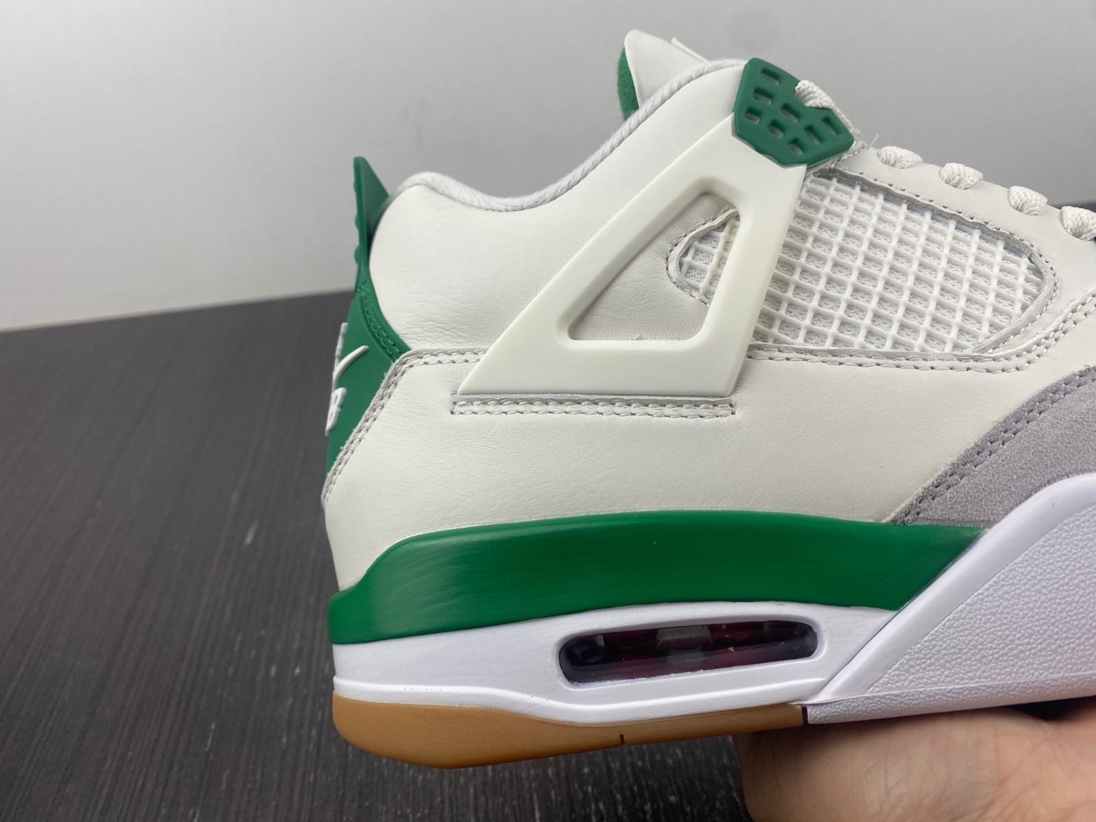 AIR JORDAN 4 RETRO SB PINE GREEN DR5415-103