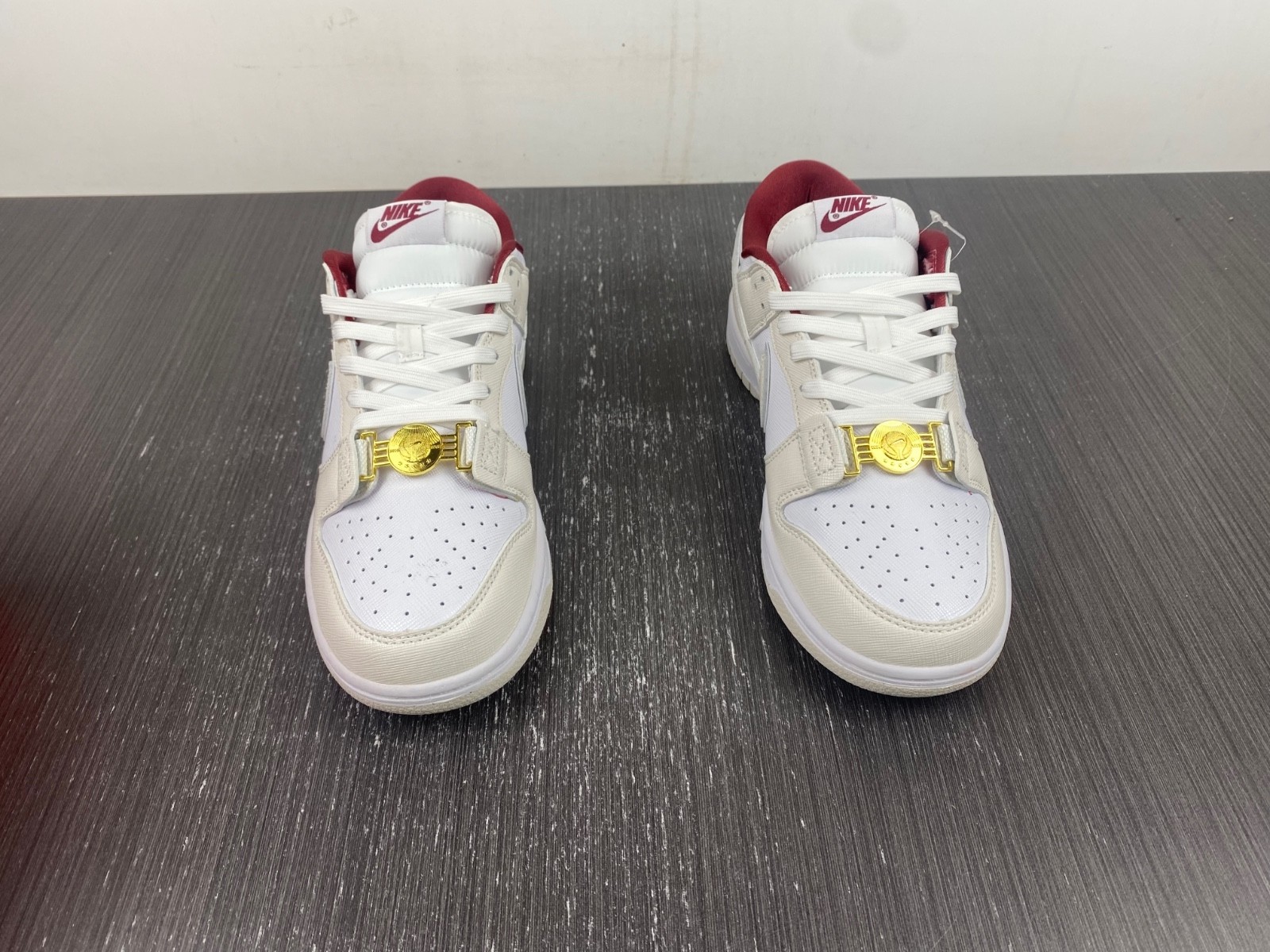 Nike Dunk Low "Just Do It" DV1160-100