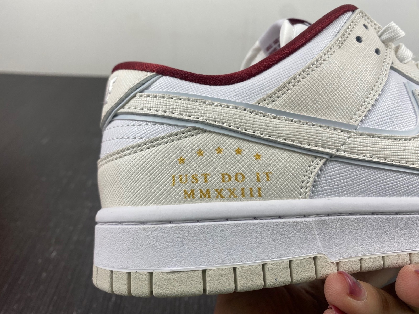 Nike Dunk Low "Just Do It" DV1160-100