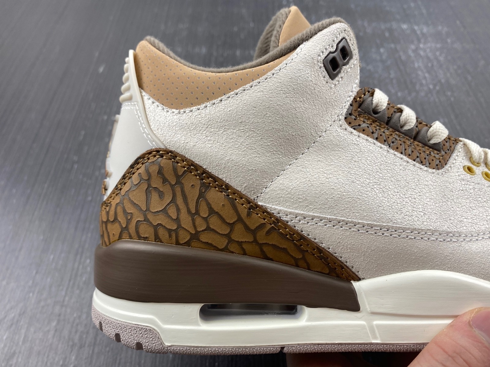 Air Jordan 3 Palomino CT8532-102