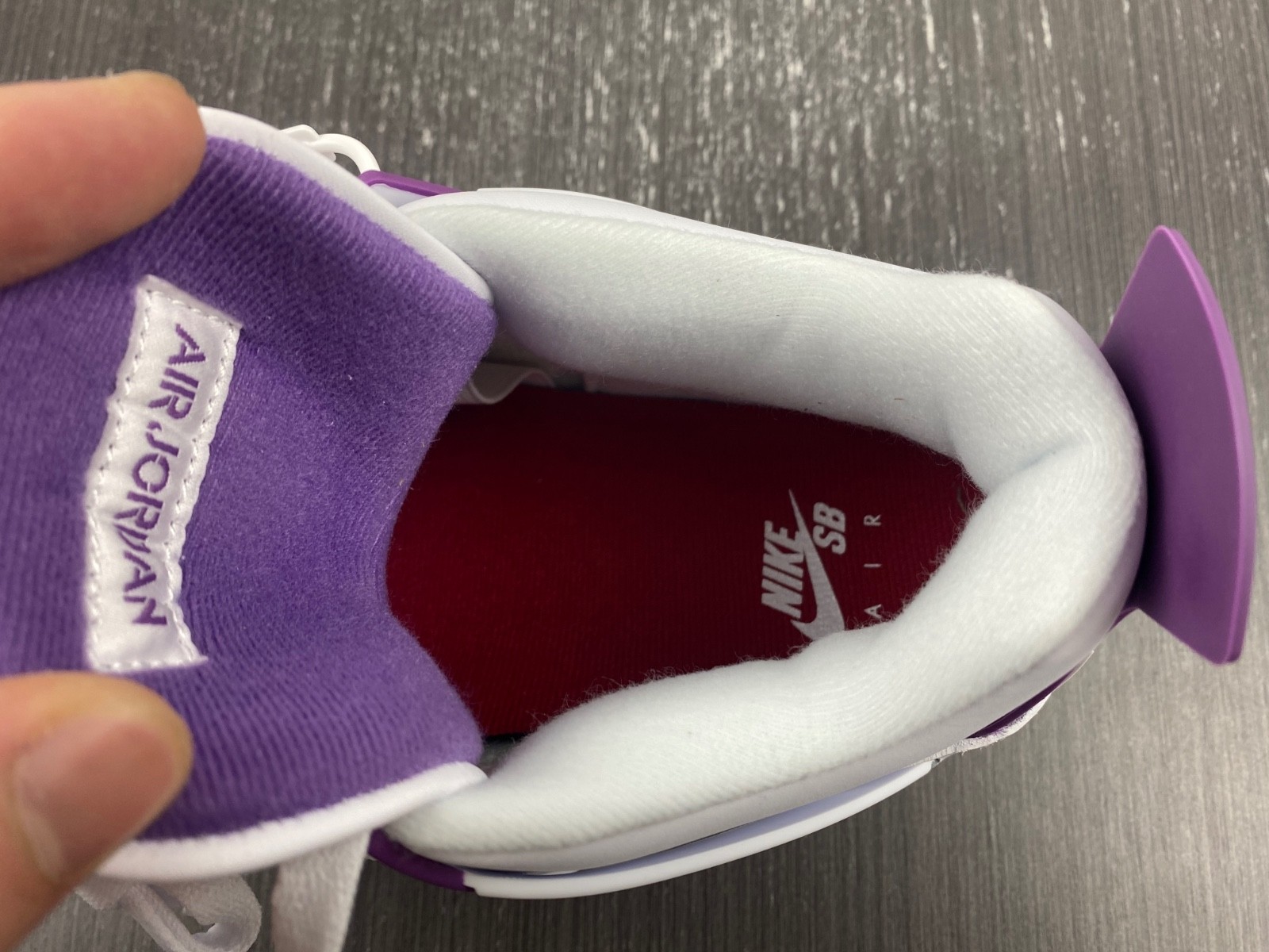 Nike_SB_x_Air_Jordan_4 DR5415-150