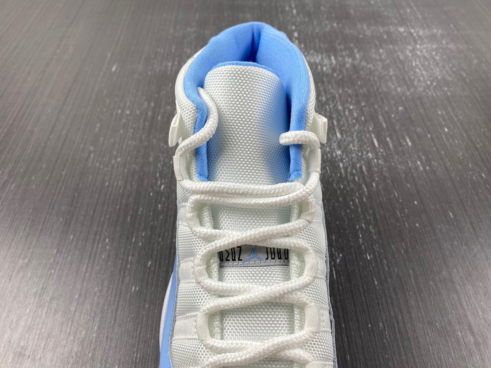 Nike Air Jordan 11 XI Retro CT8012-141
