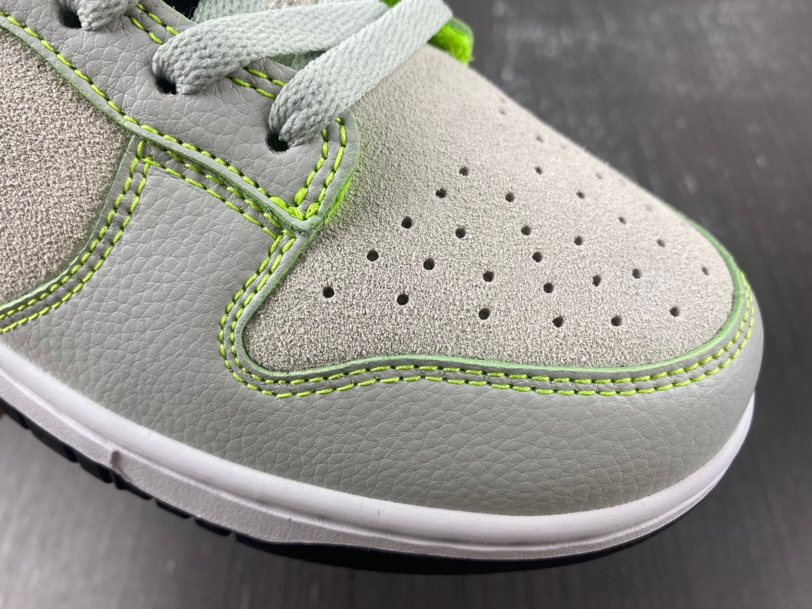 Nike Dunk Low University of Oregon PE FQ7260-001