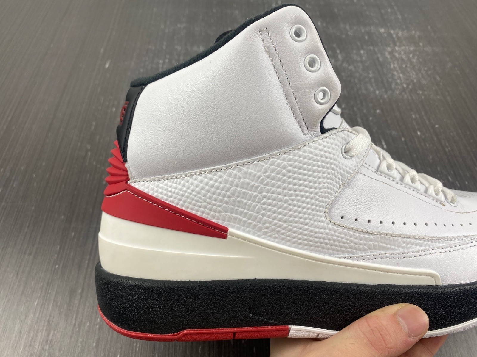 Air Jordan 2 Retro OG