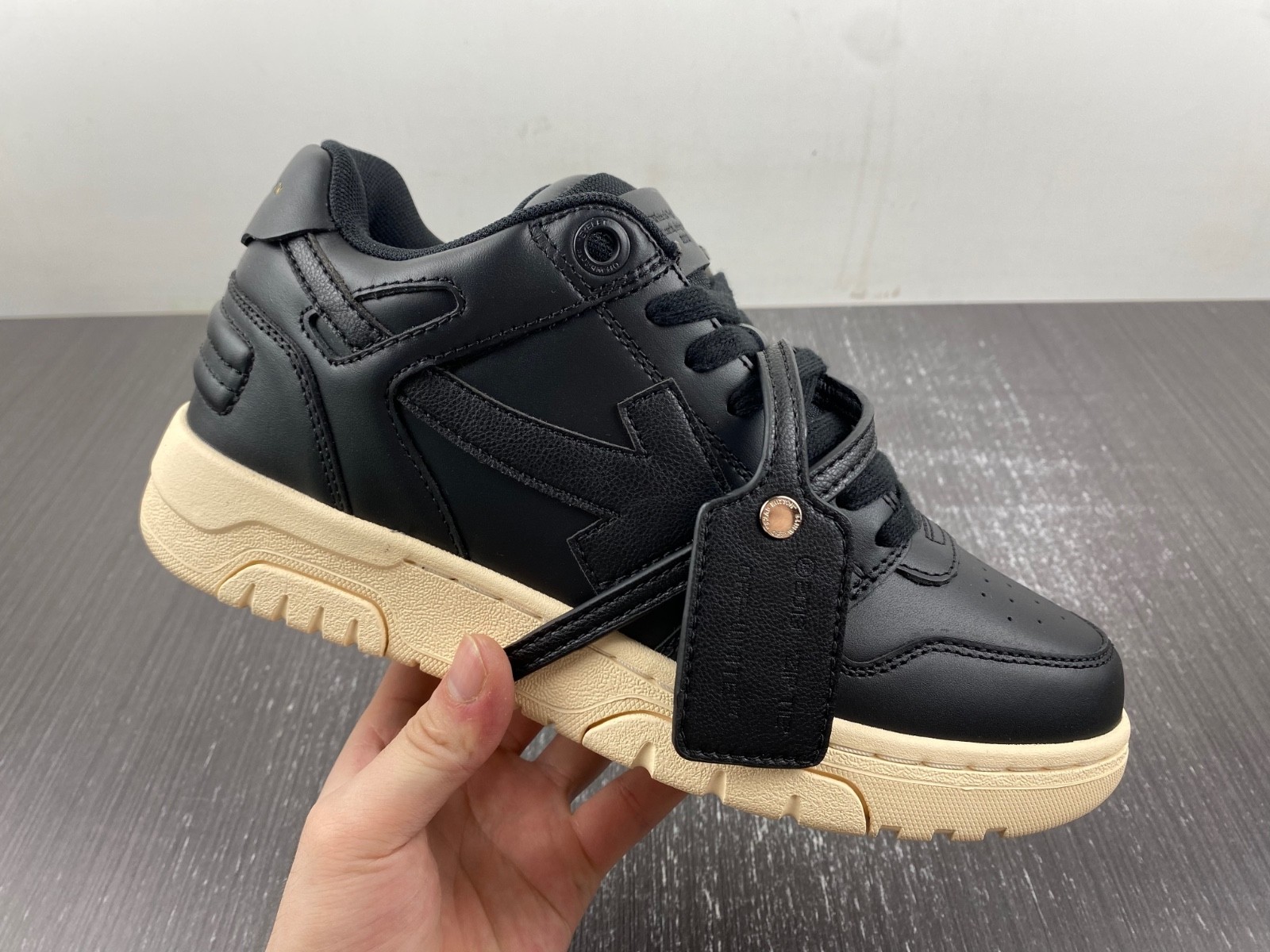 OFW Sneakers OW10041