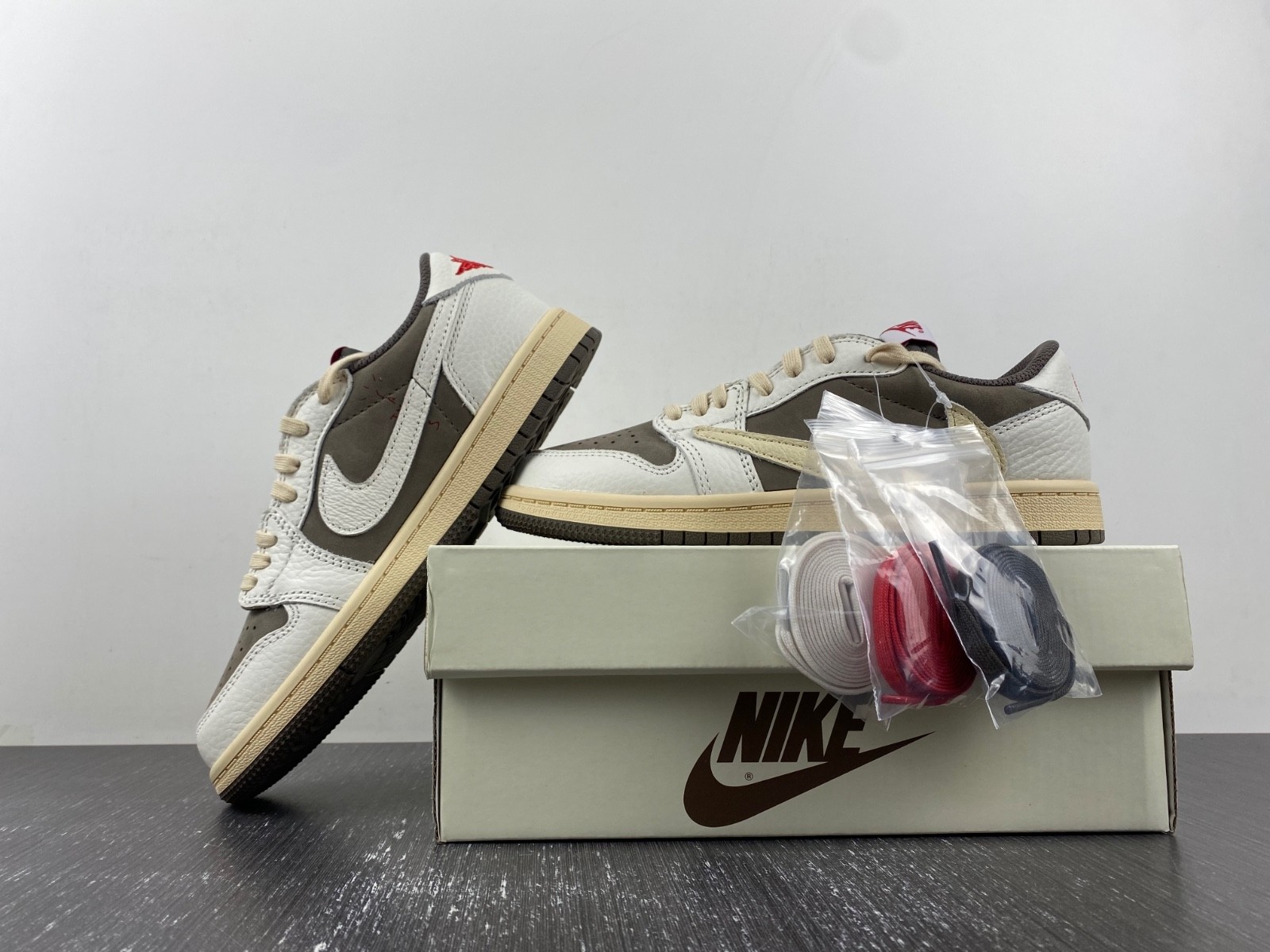 Kids Travis Scott x Air Jordan 1 OG Low DO5442-162
