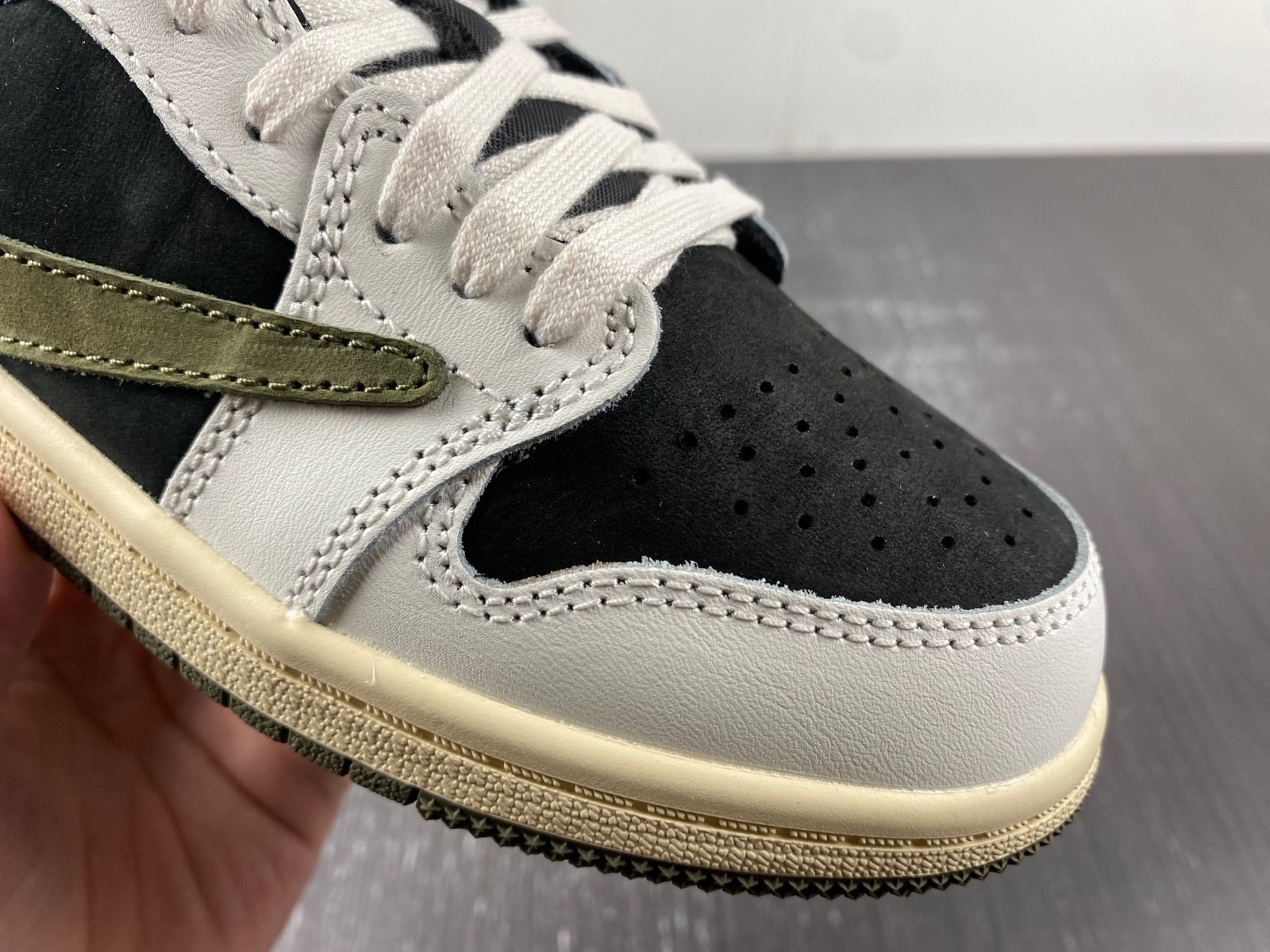 Kids Travis Scott x Air Jordan 1 OG Low DZ5909-106