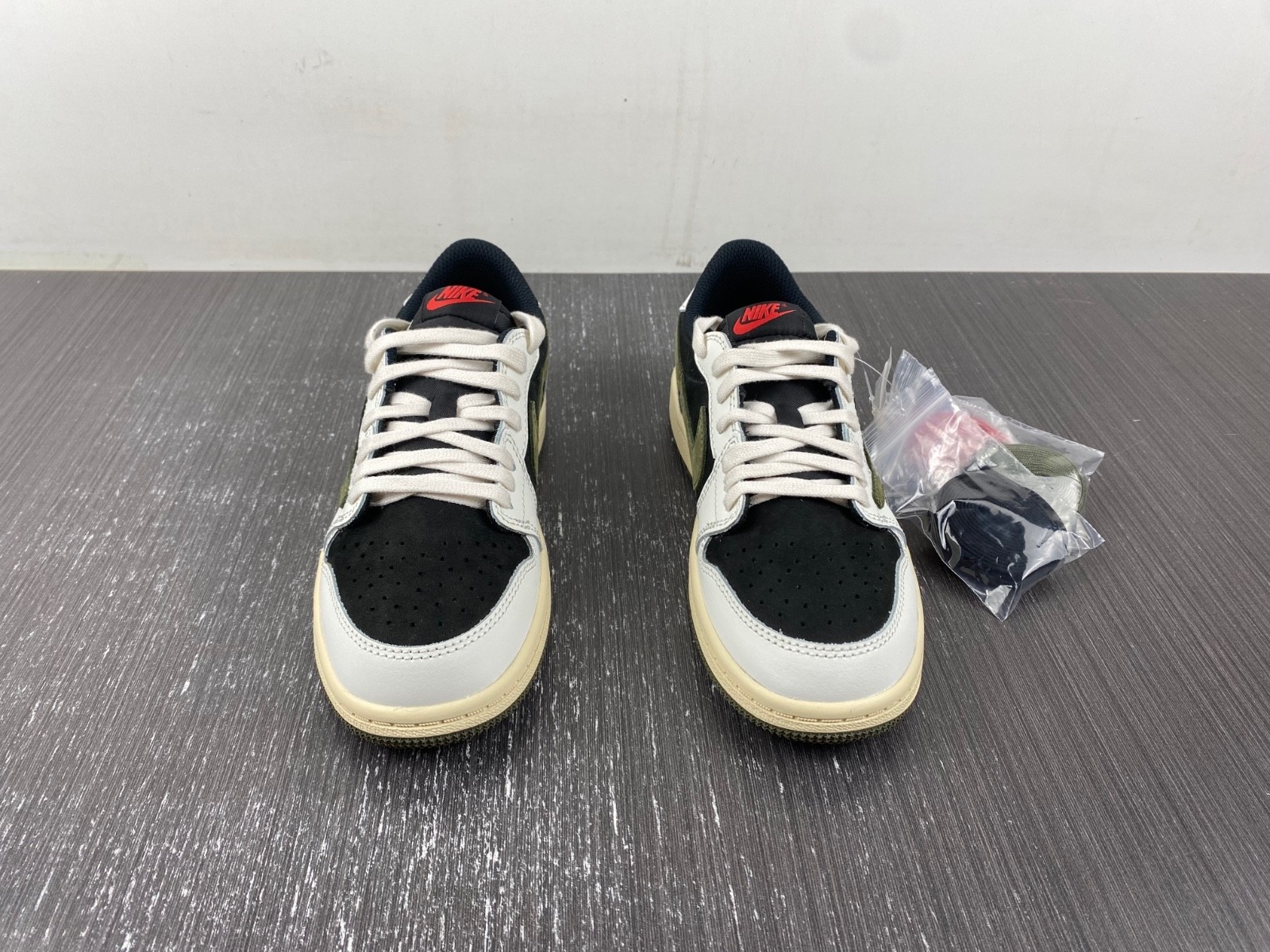 Kids Travis Scott x Air Jordan 1 OG Low DZ5909-106