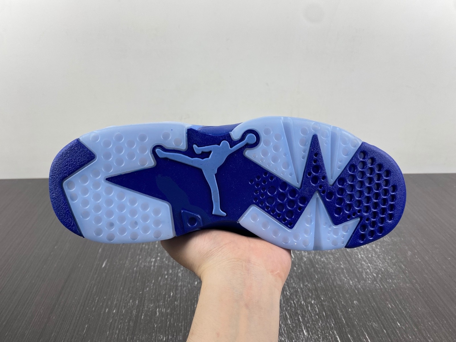 AIR JORDAN 6 CT8529-410