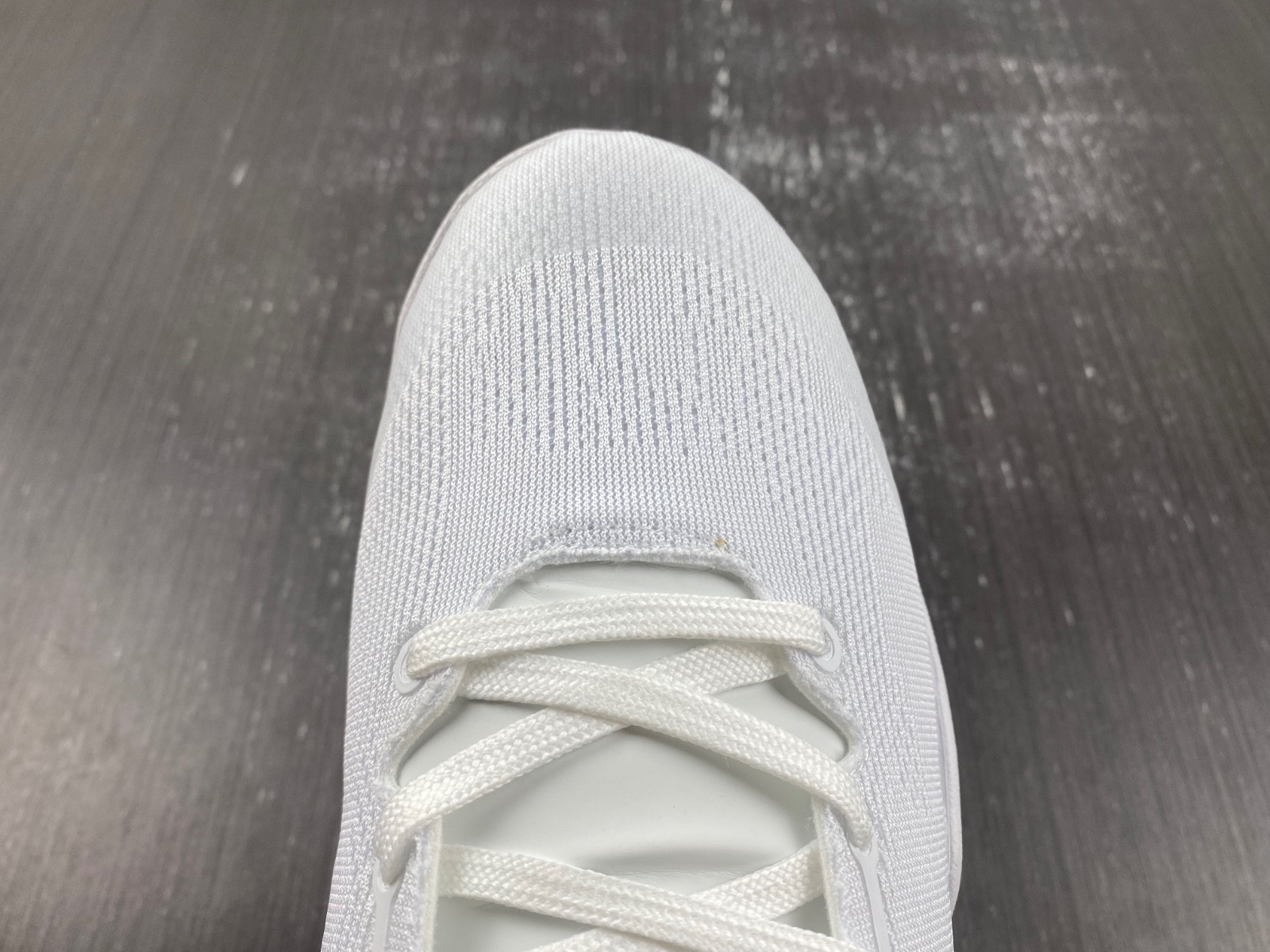 Nike Kobe 8 Protro White Metallic Gold FV6325-100