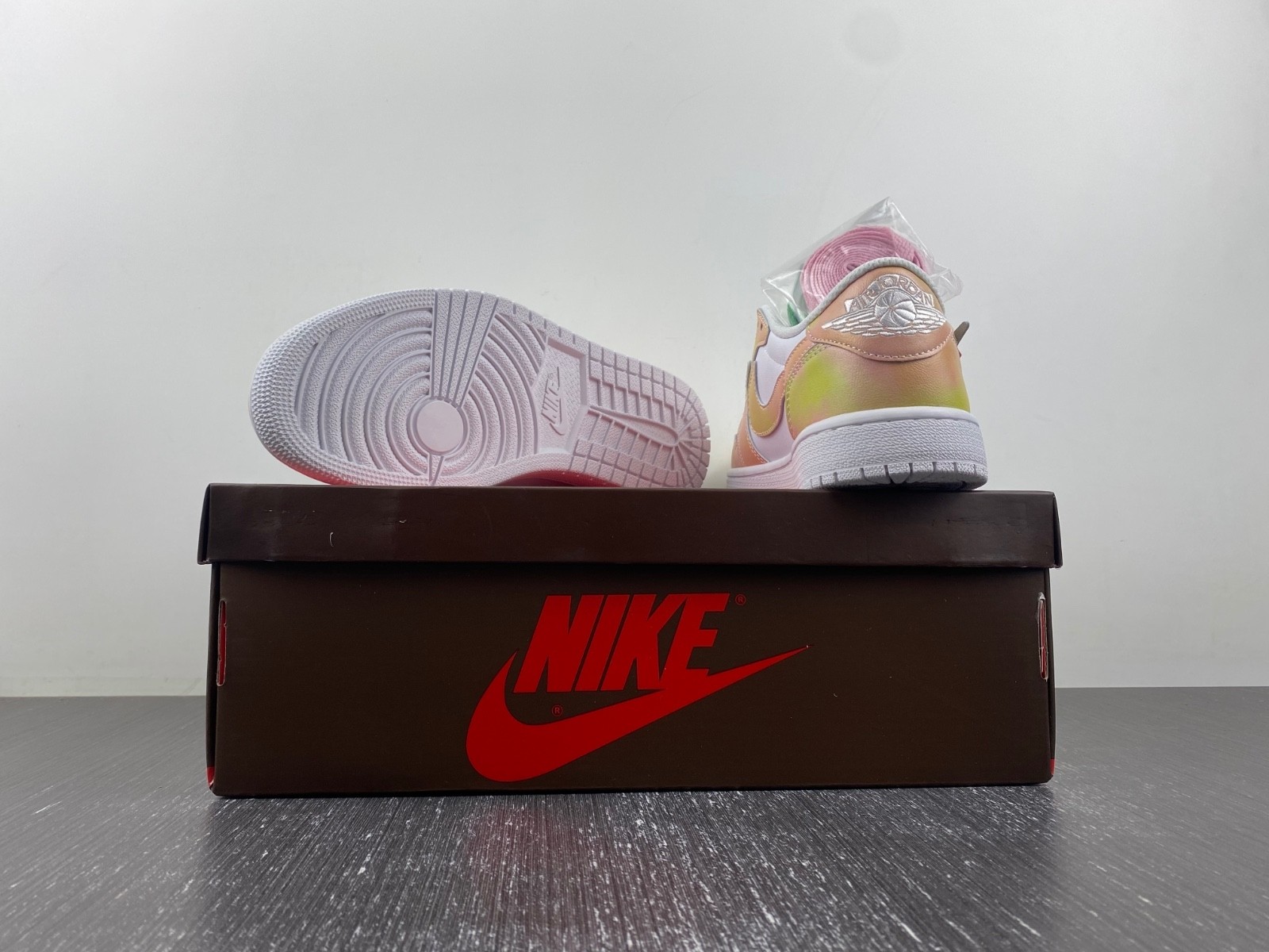 Air Jordan 1 x Off White Low Sneaker CZ0790-109