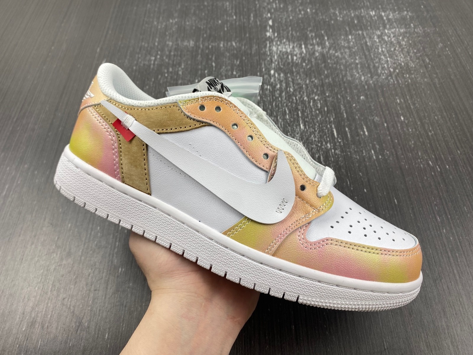 Air Jordan 1 x Off White Low Sneaker CZ0790-109
