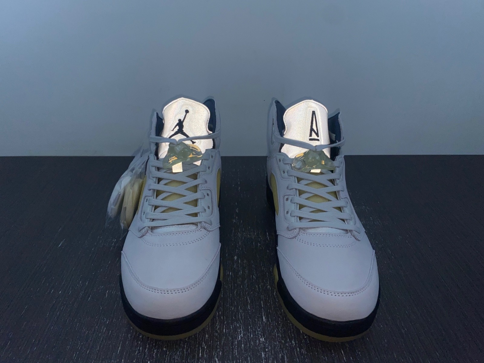 A Ma Maniere x Air Jordan 5 Diffused Blue FZ5758-004