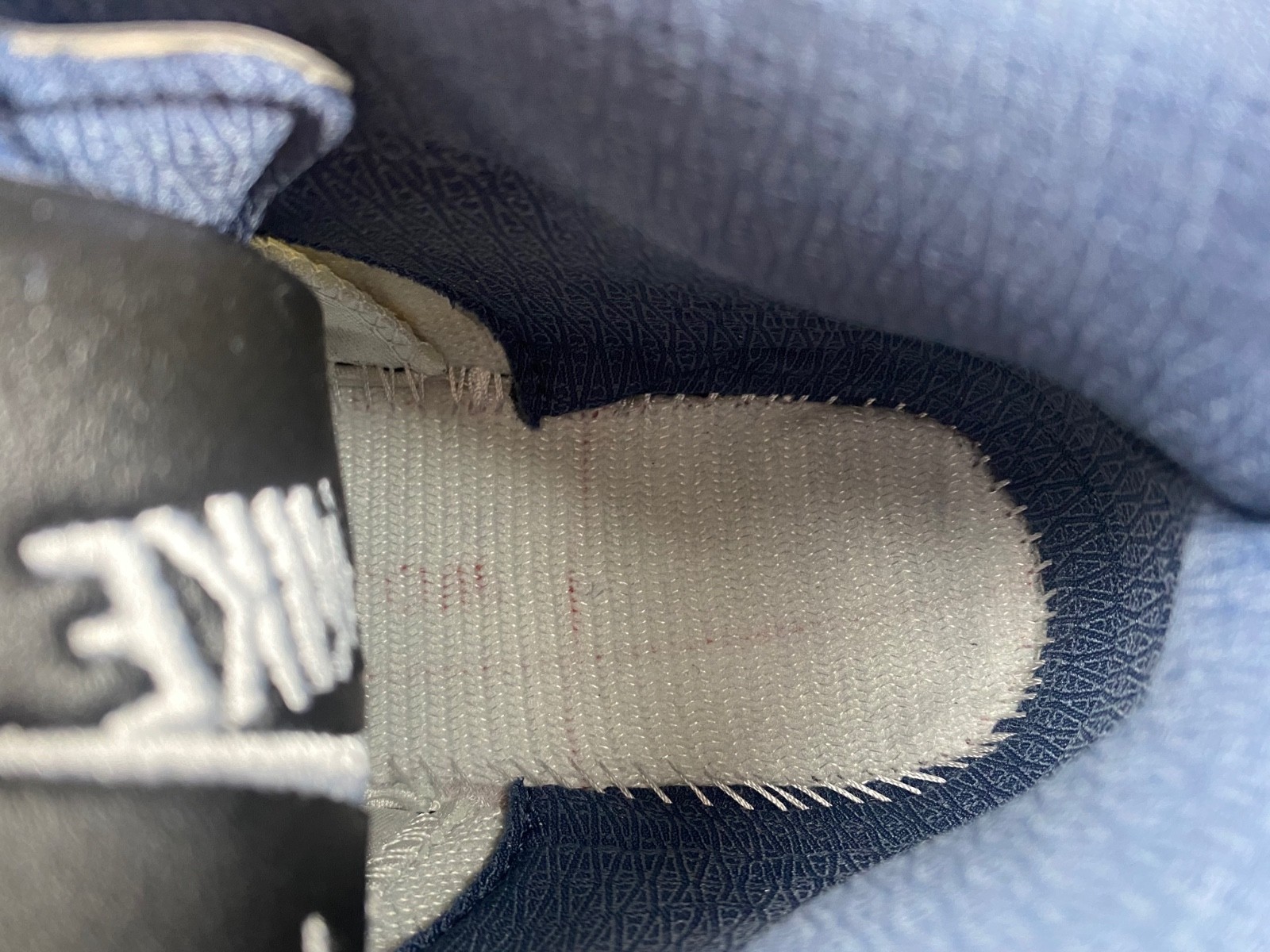 A Ma Maniere x Air Jordan 5 Diffused Blue FZ5758-004
