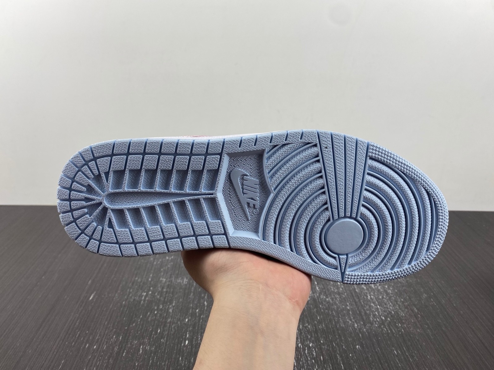 (WMNS) Air Jordan 1 Low