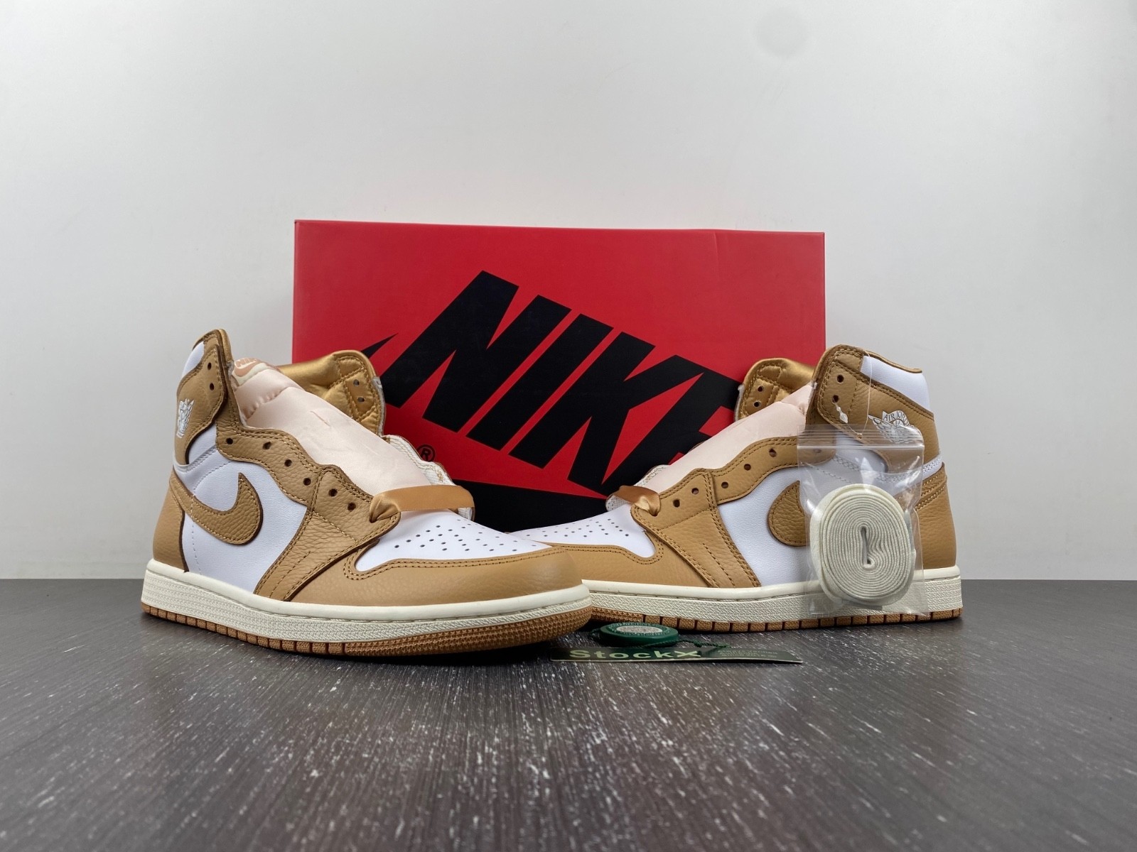 Air Jordan 1 Praline WMNS FN6622-201