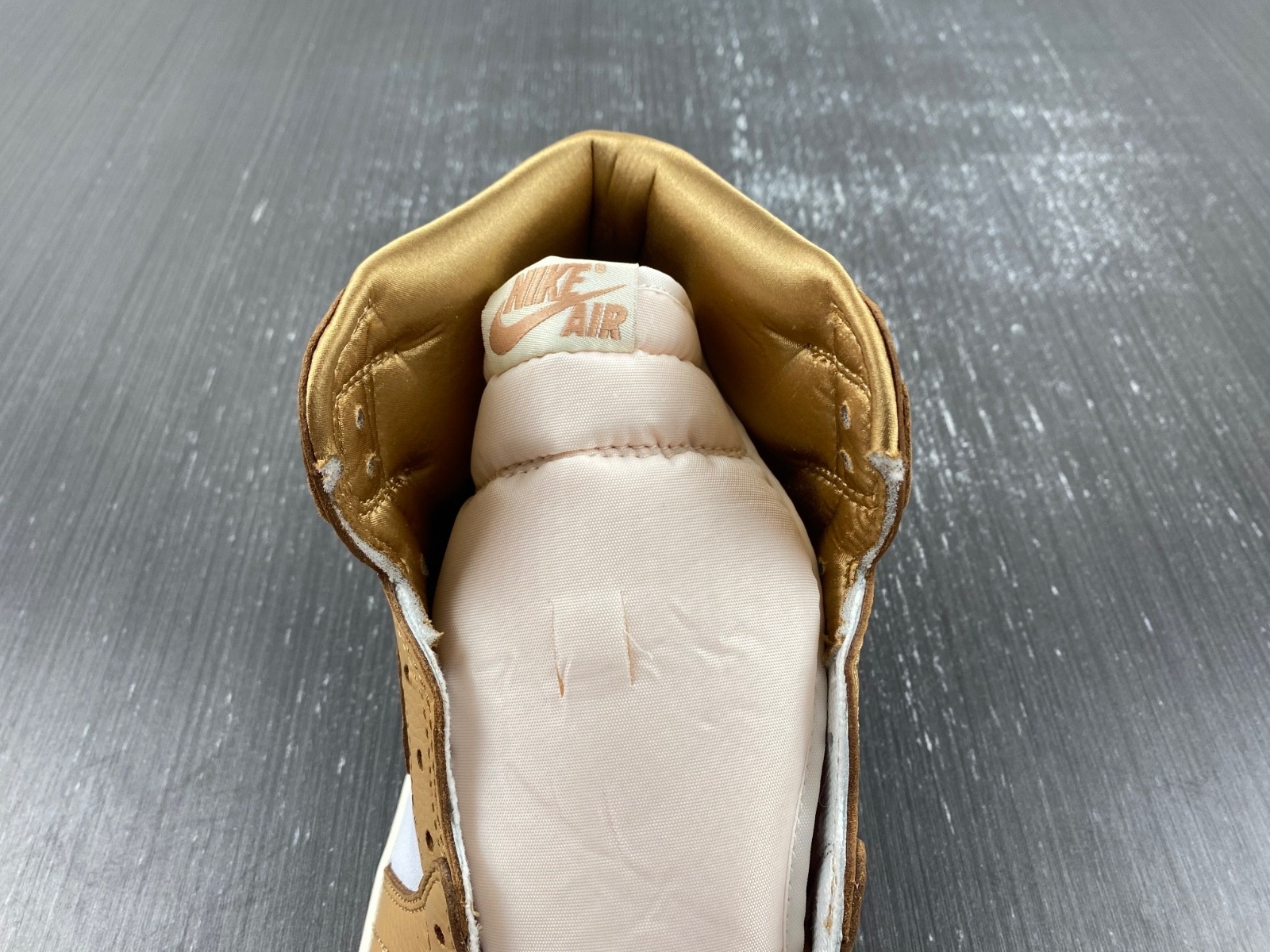 Air Jordan 1 Praline WMNS FN6622-201