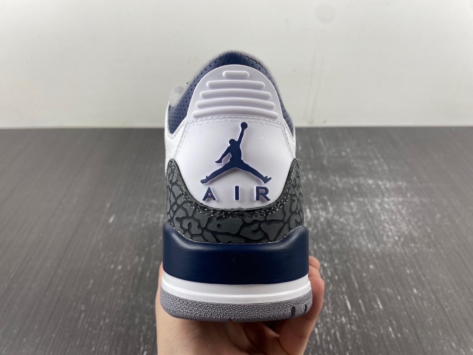 Air Jordan 3 “White/Navy” CT8532-140